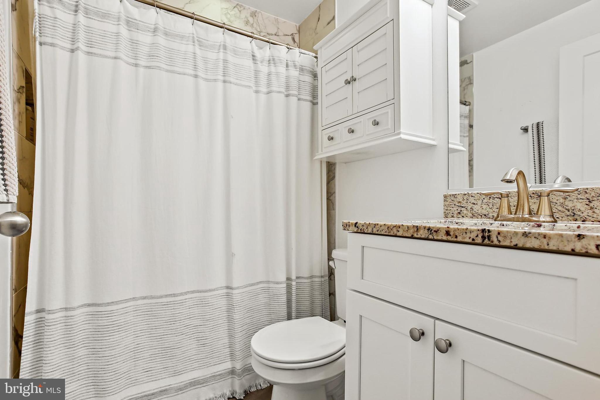 HIGHLANDTOWN - Residential