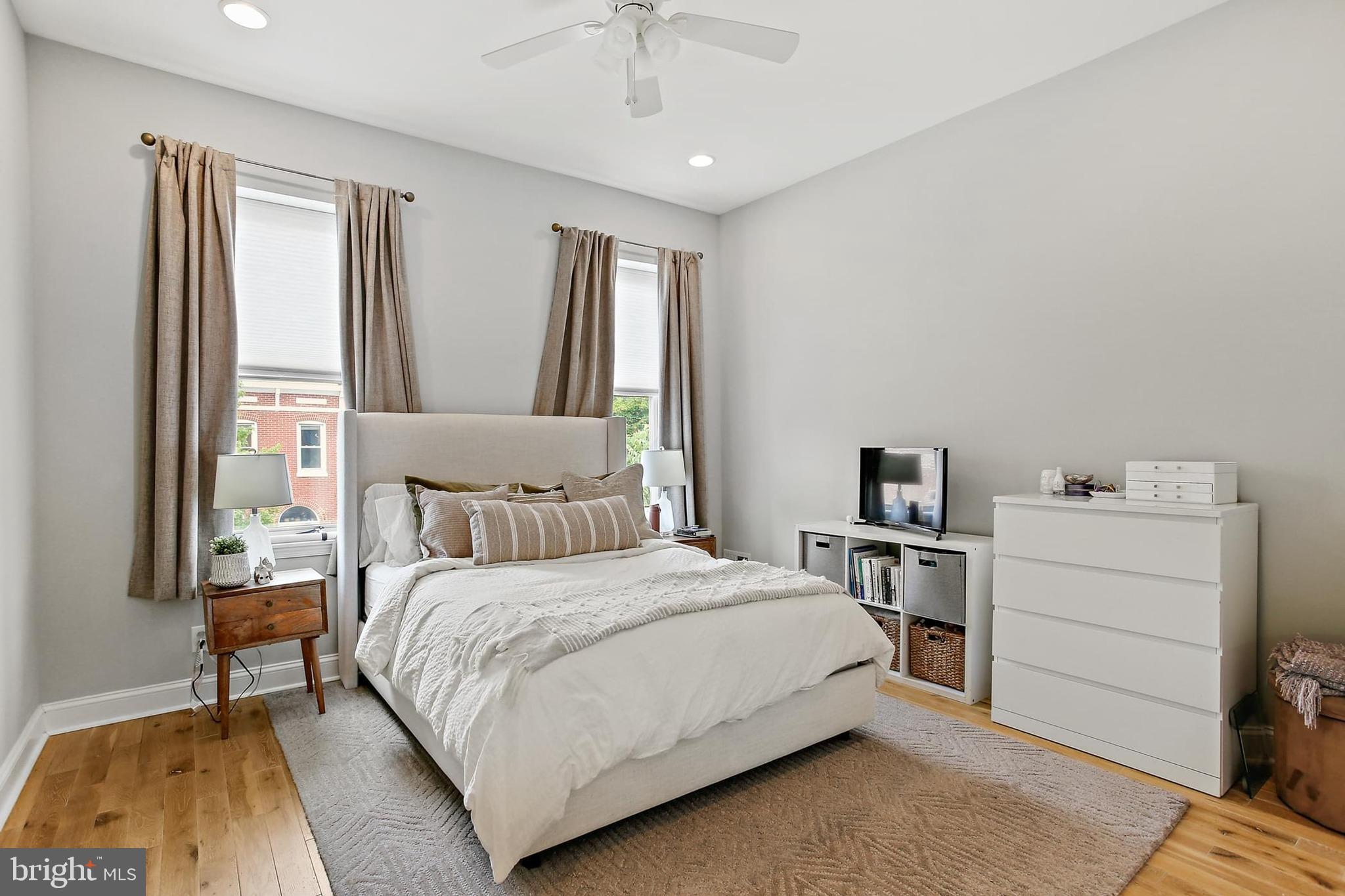 HIGHLANDTOWN - Residential