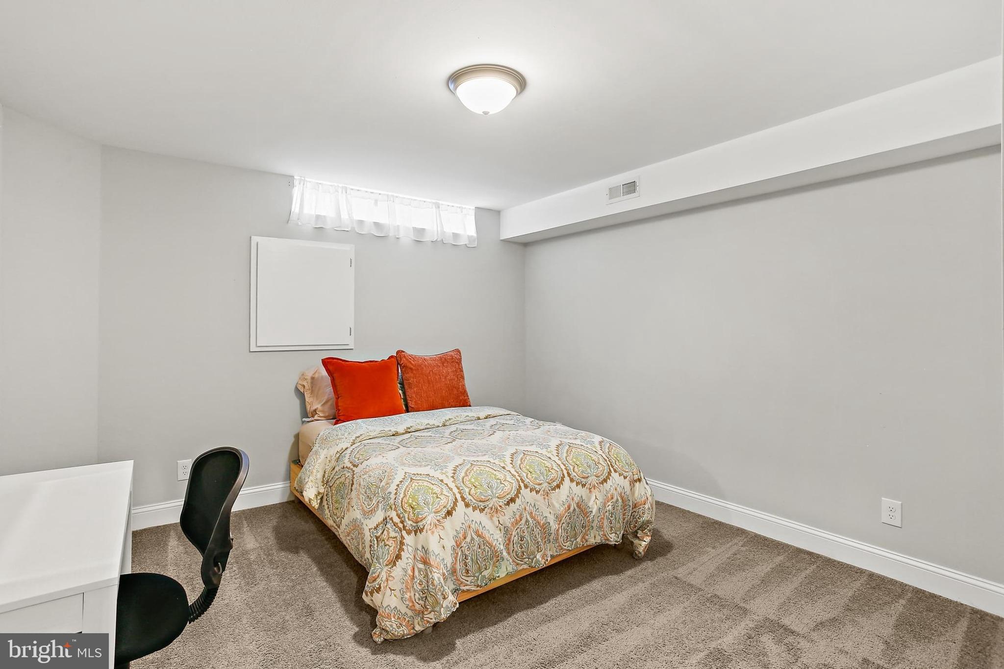 HIGHLANDTOWN - Residential