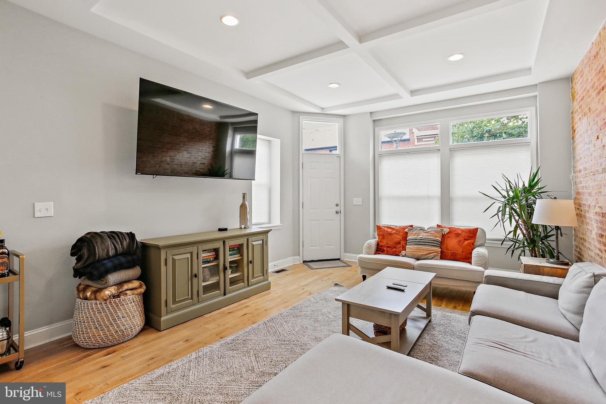 HIGHLANDTOWN - Residential