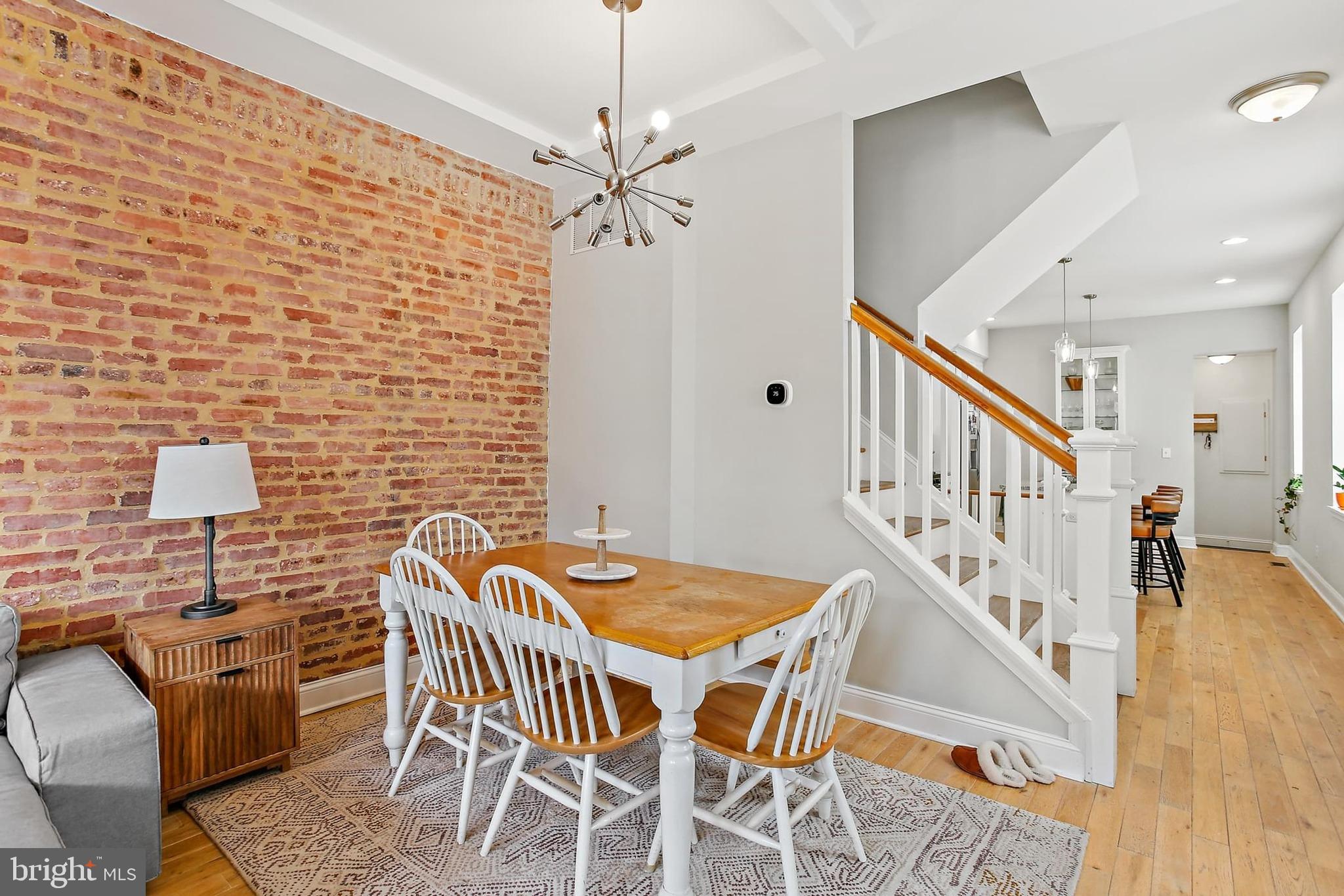 HIGHLANDTOWN - Residential