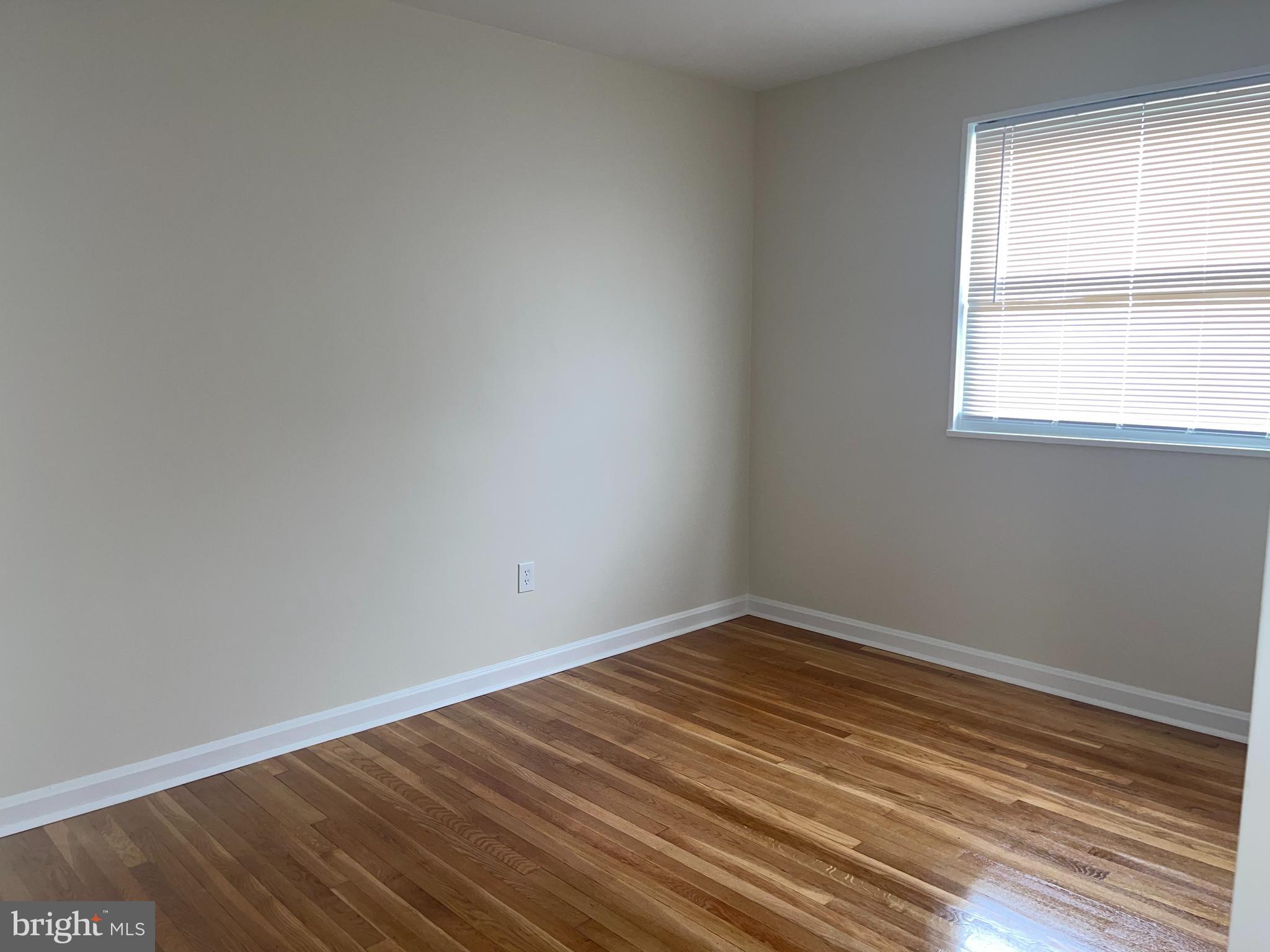 WOOD MANOR - Residential