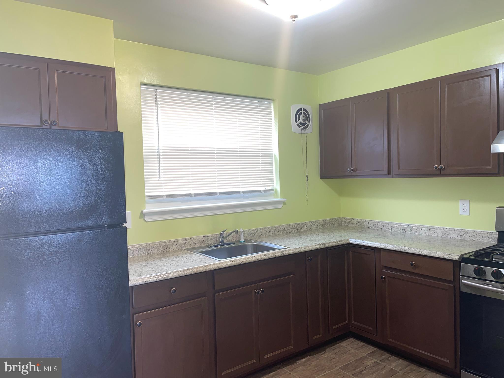 WOOD MANOR - Residential