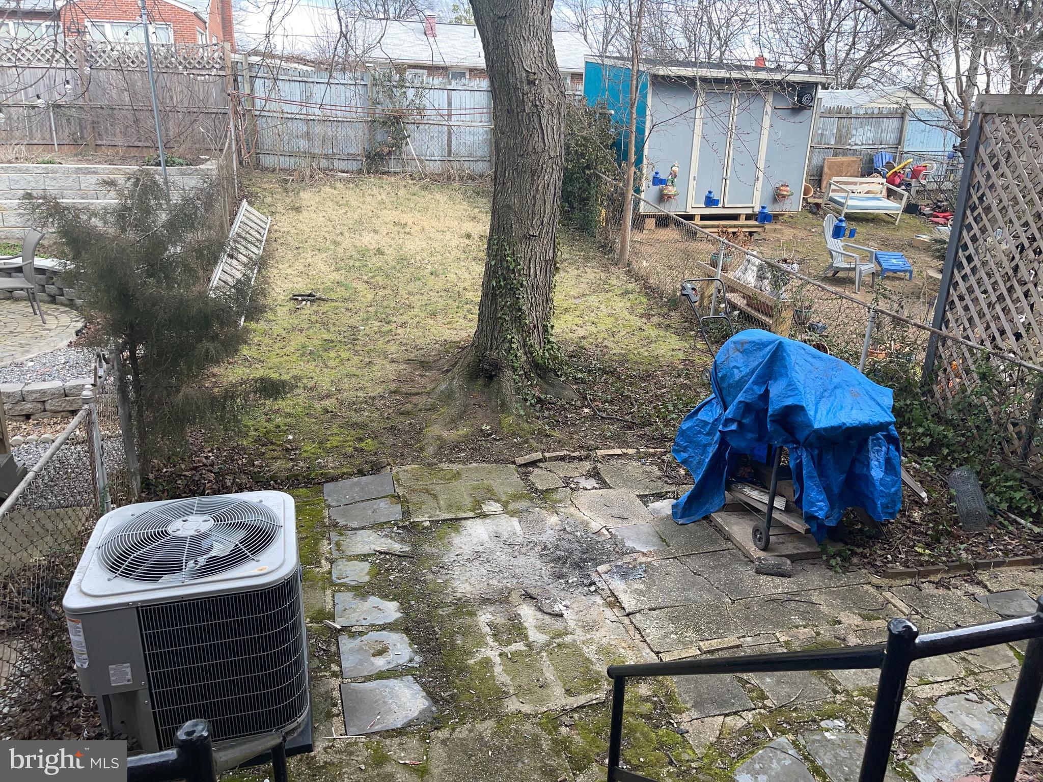 WOOD MANOR - Residential