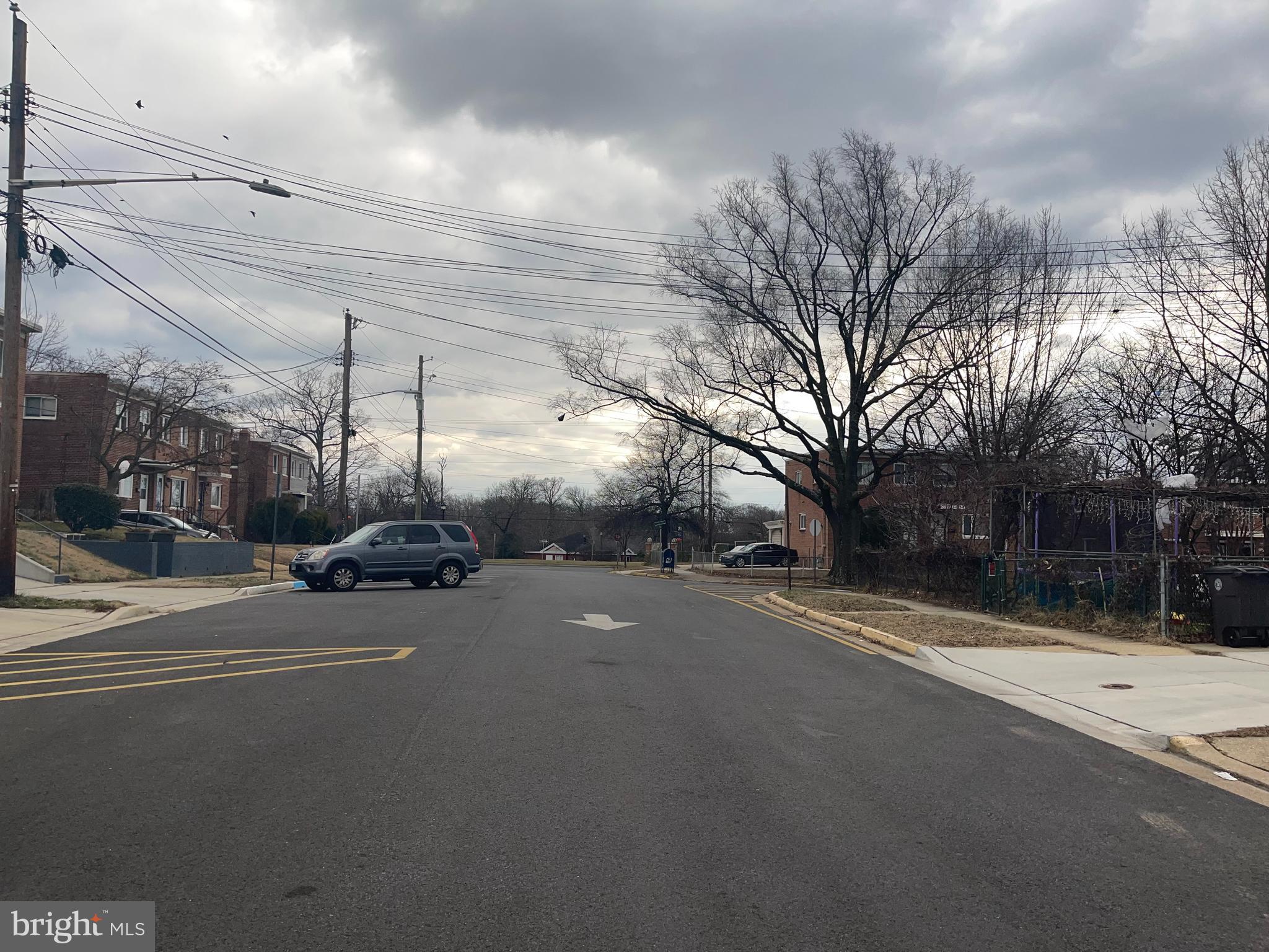 WOOD MANOR - Residential