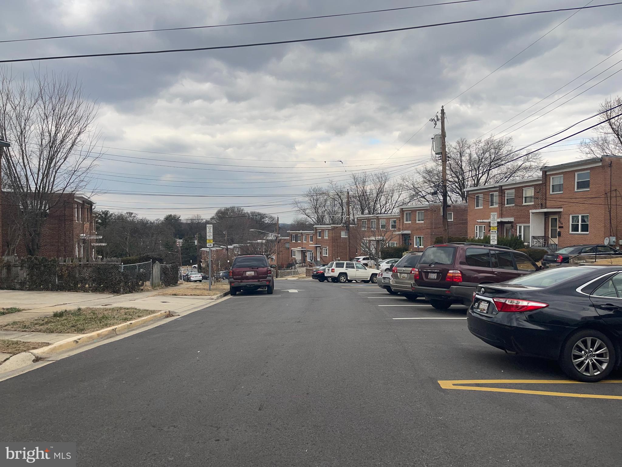 WOOD MANOR - Residential