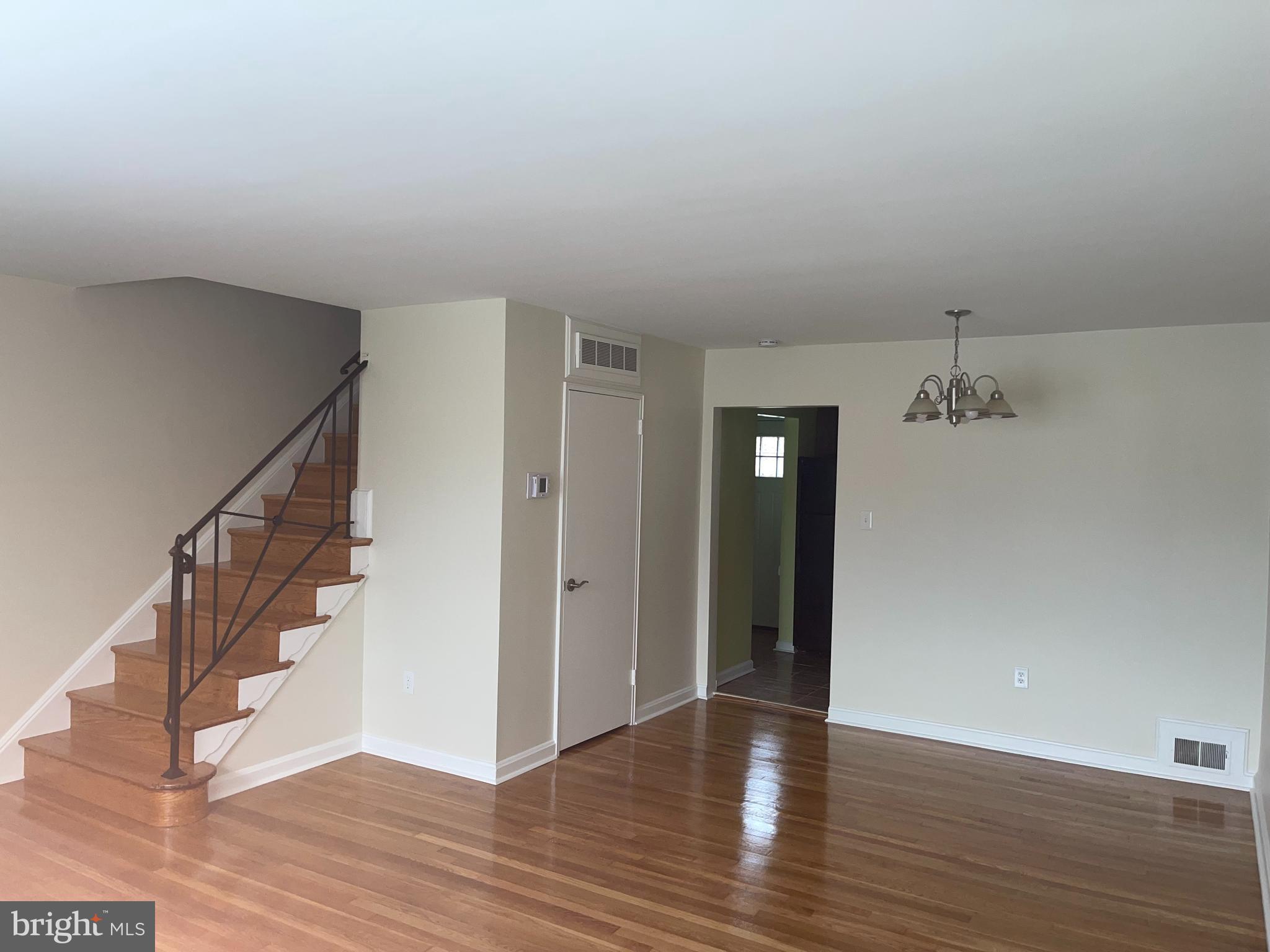 WOOD MANOR - Residential