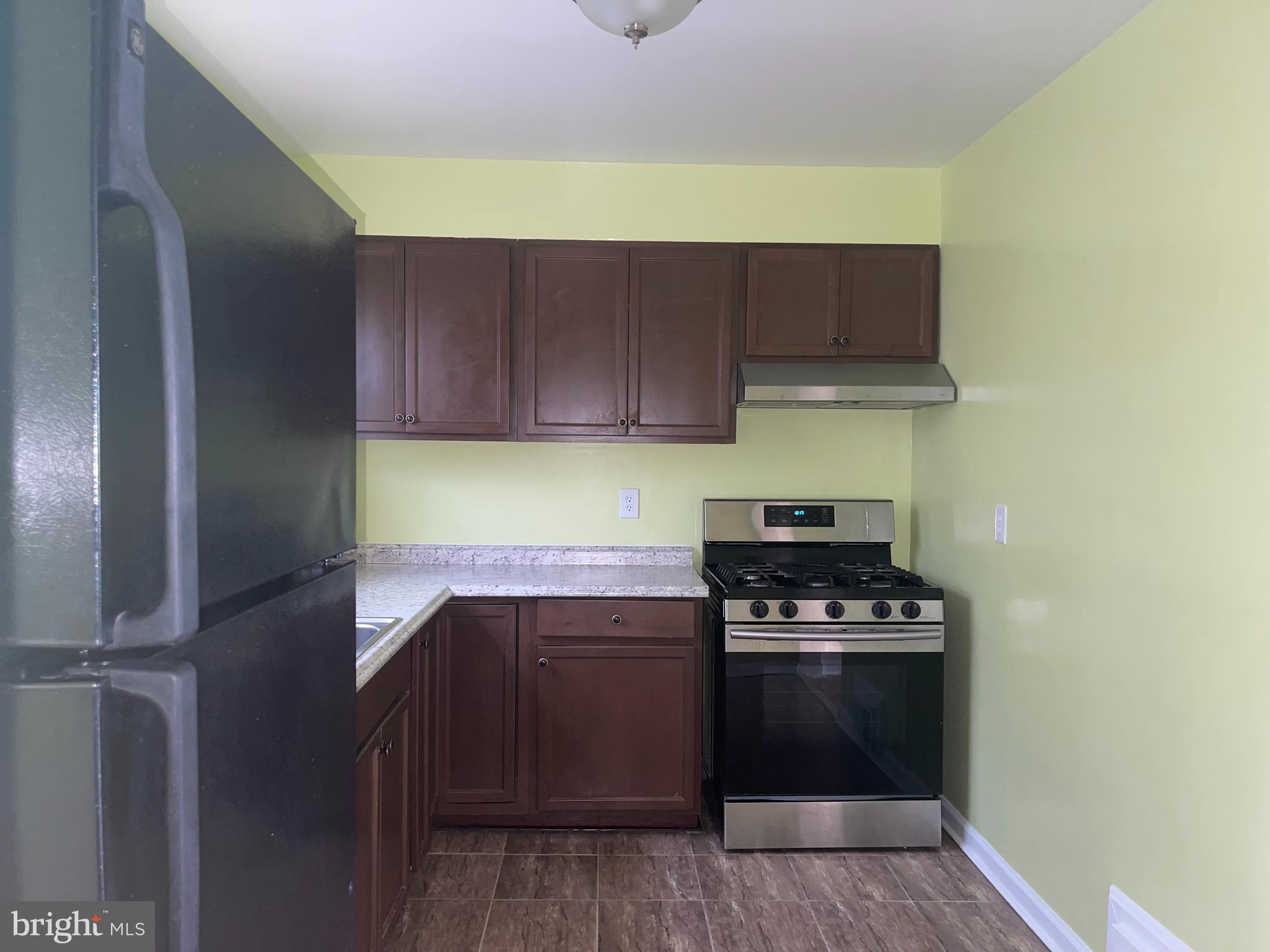 WOOD MANOR - Residential