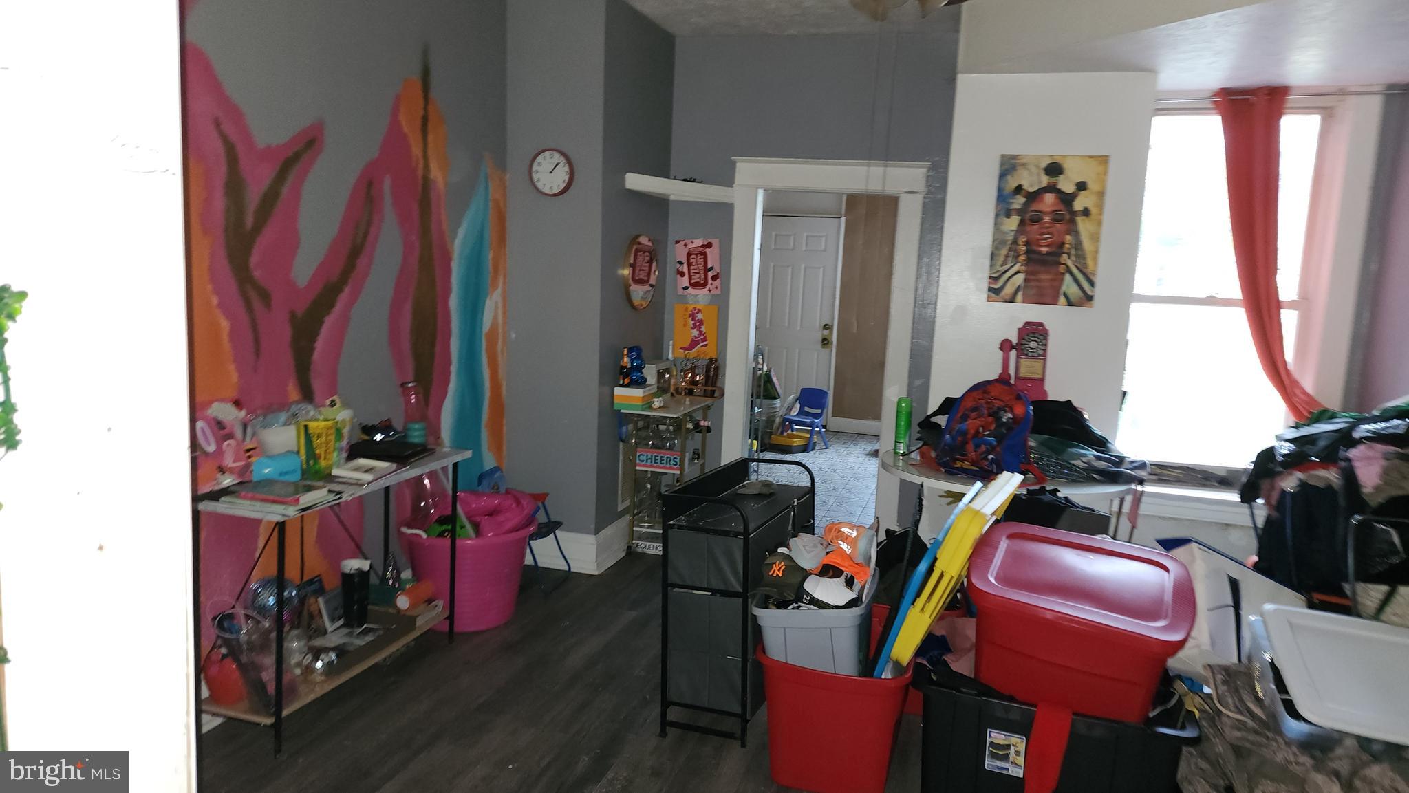 BIDDLE STREET - Residential