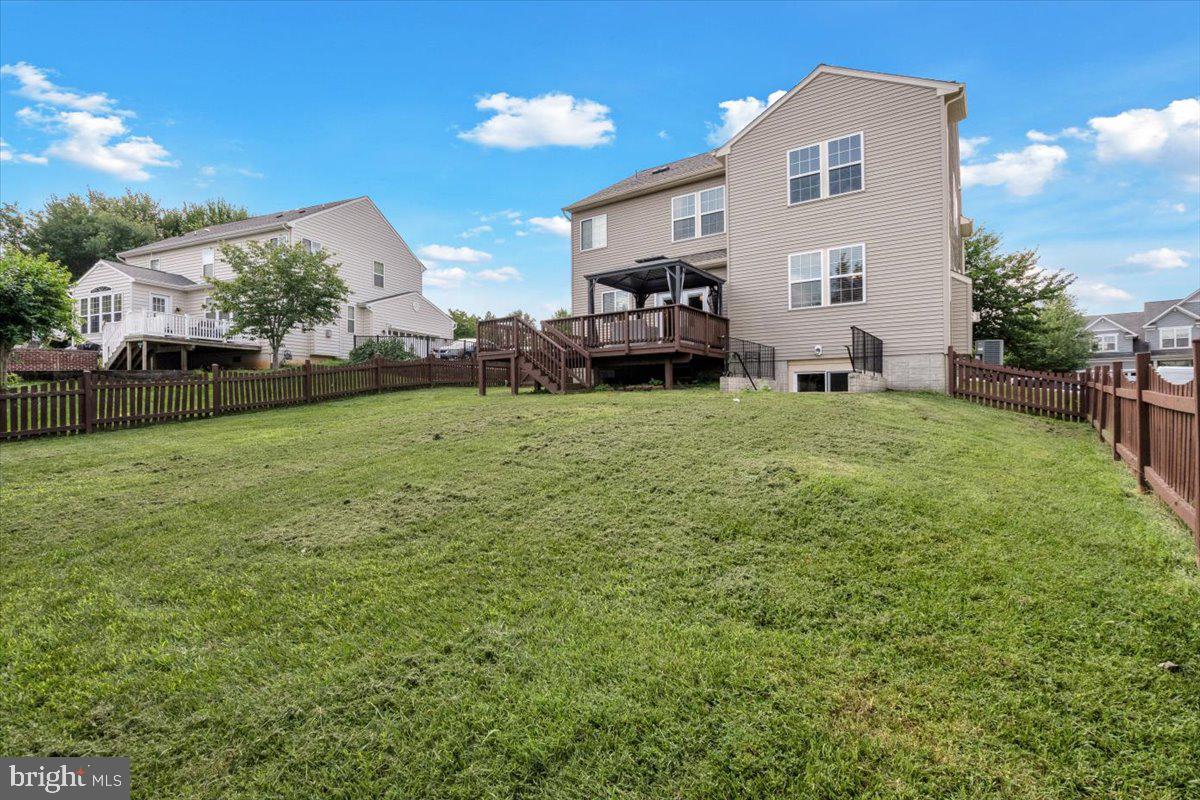 5554 BARNES LANE
