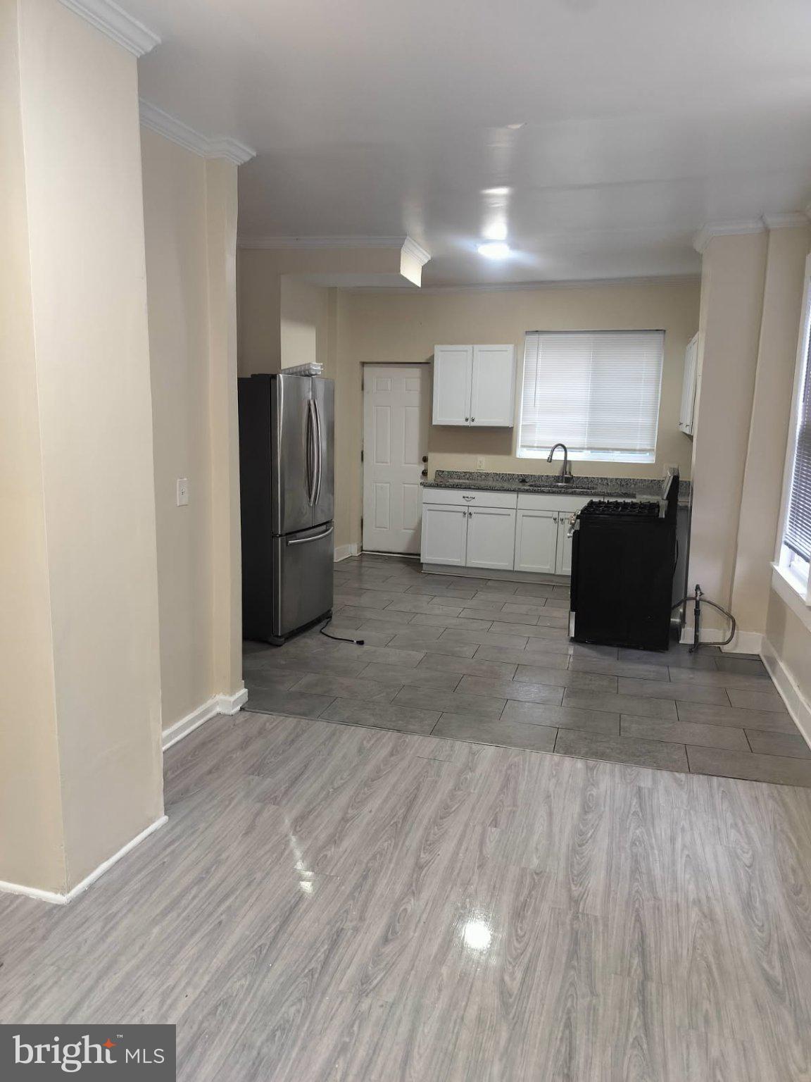 2500 W FAYETTE STREET