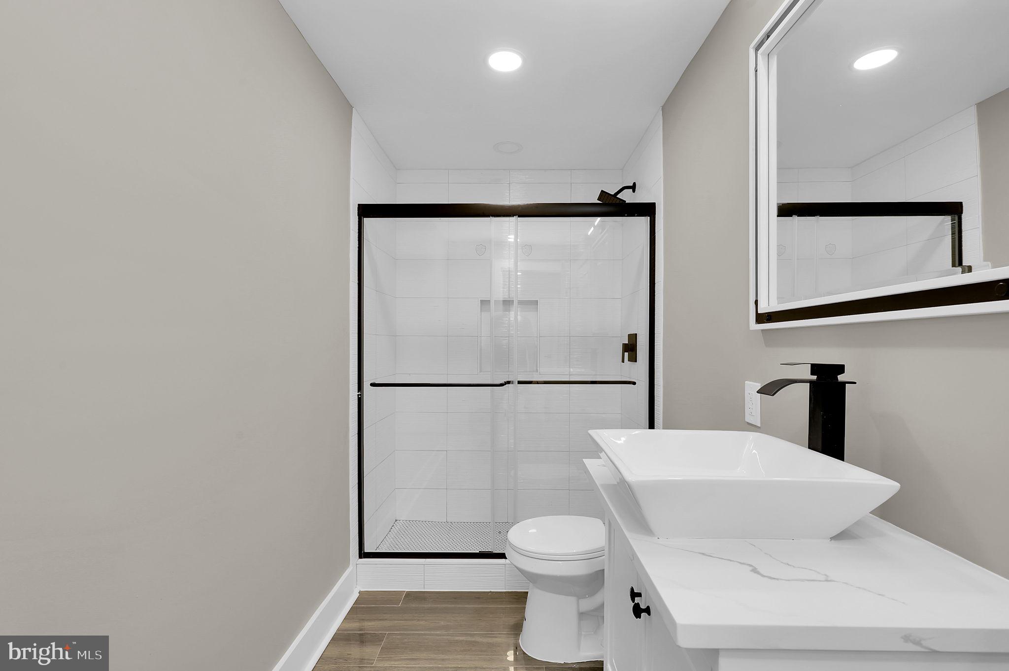 KENSINGTON HEIGHTS - Residential