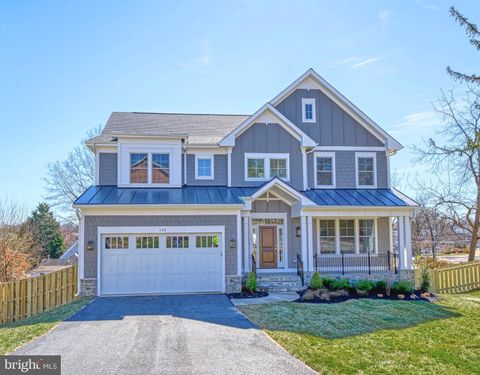 505 HILLCREST DRIVE SW VIENNA VA 22180