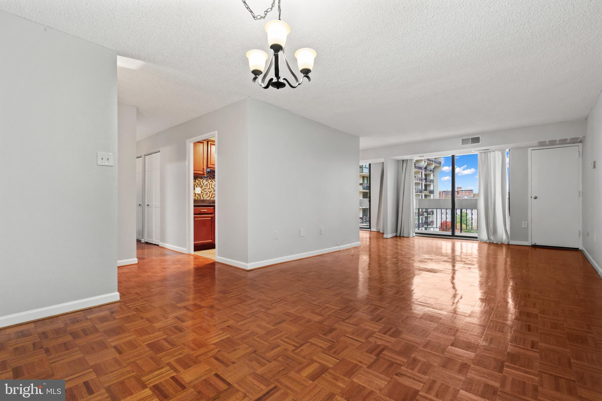 GREENHOUSE - Residential