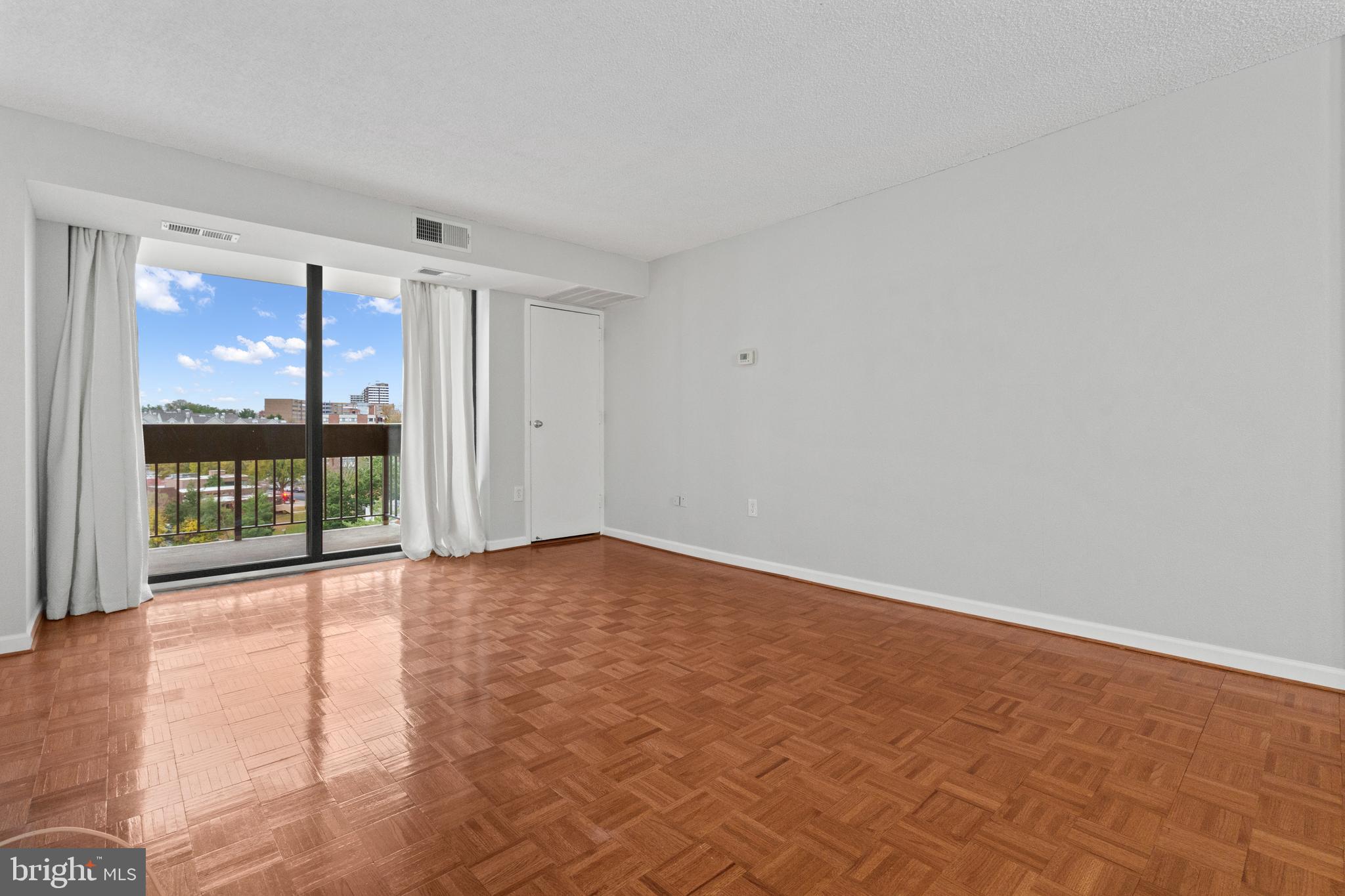 GREENHOUSE - Residential