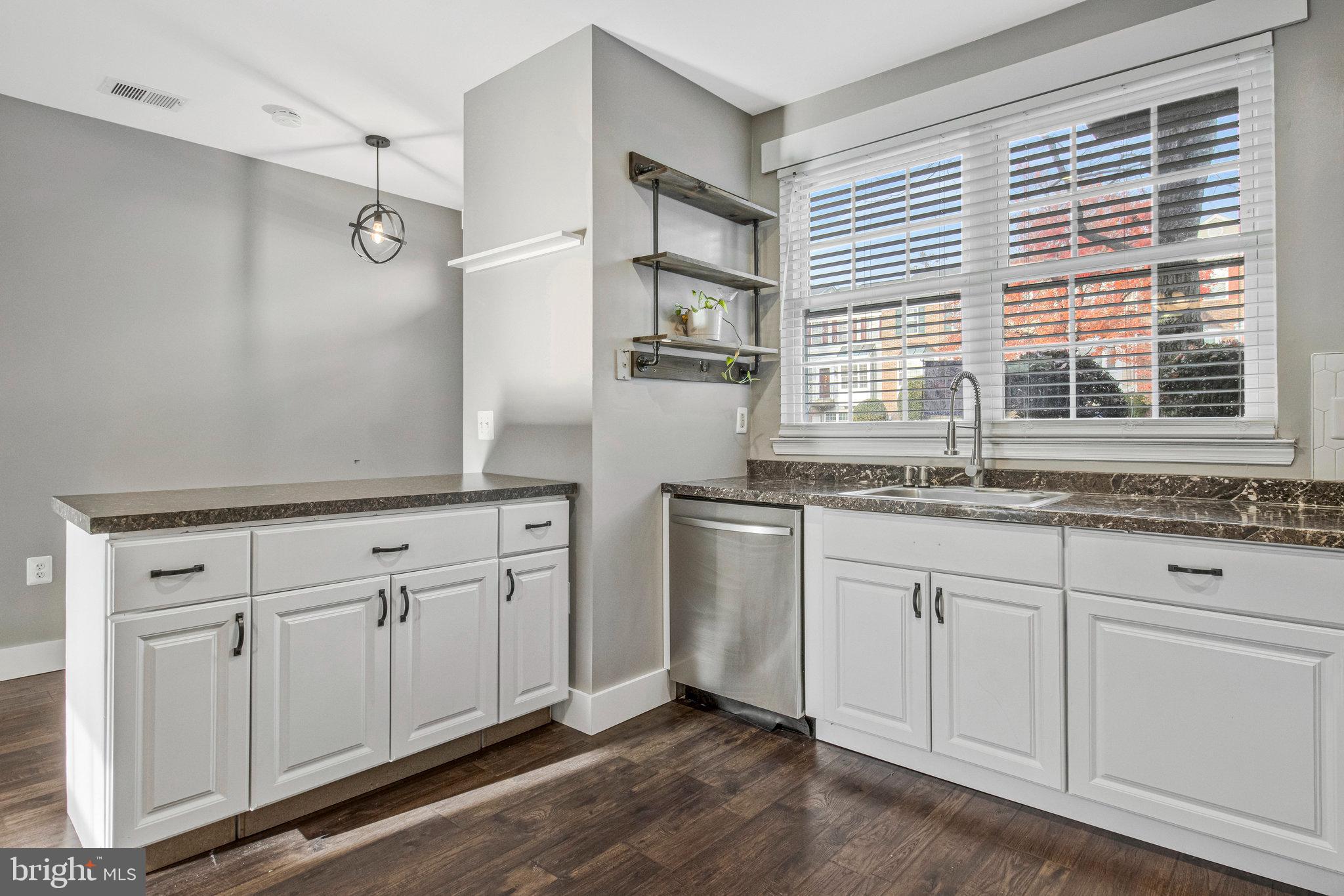 SYCAMORE MEWS - Residential