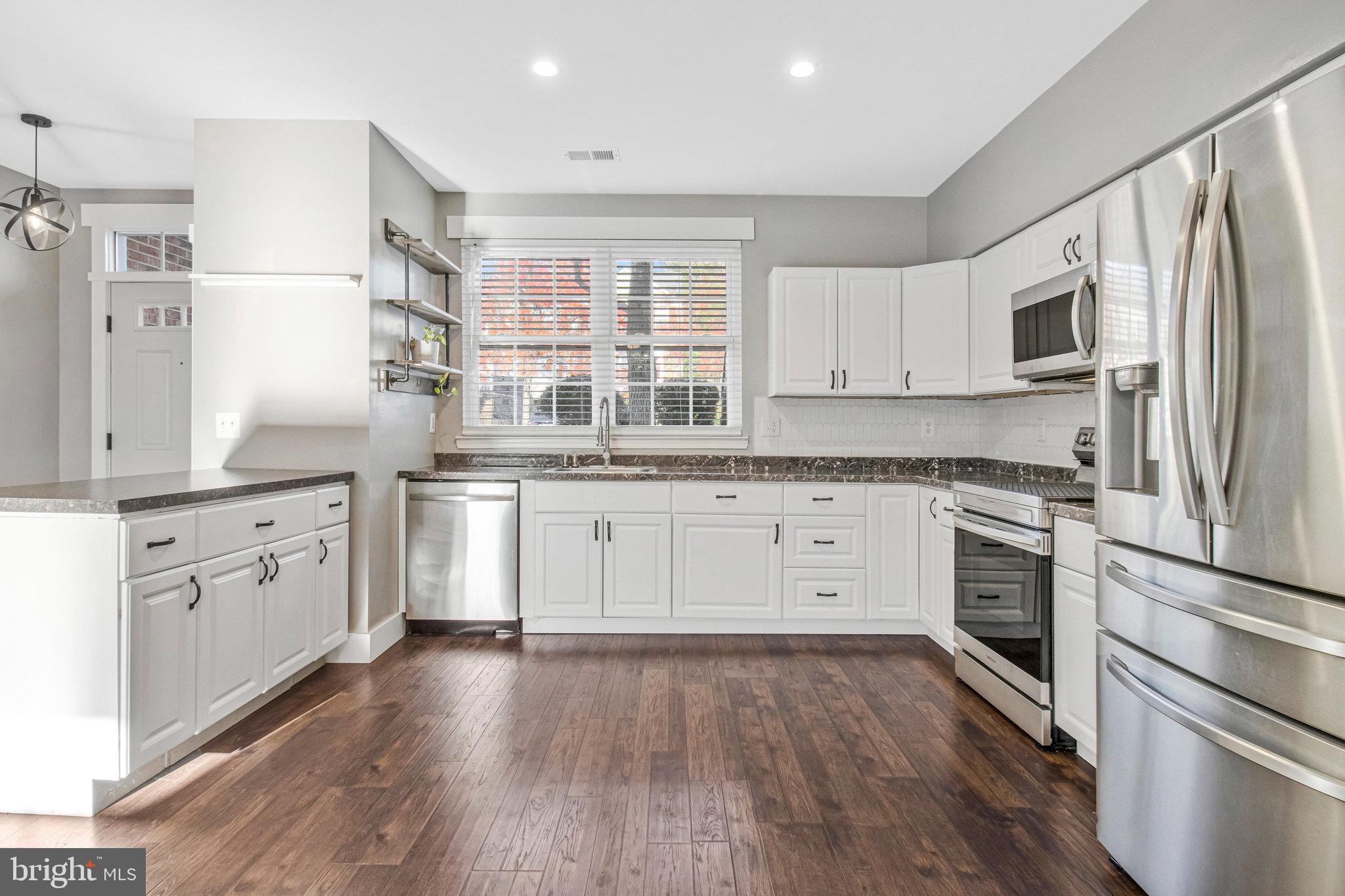 SYCAMORE MEWS - Residential