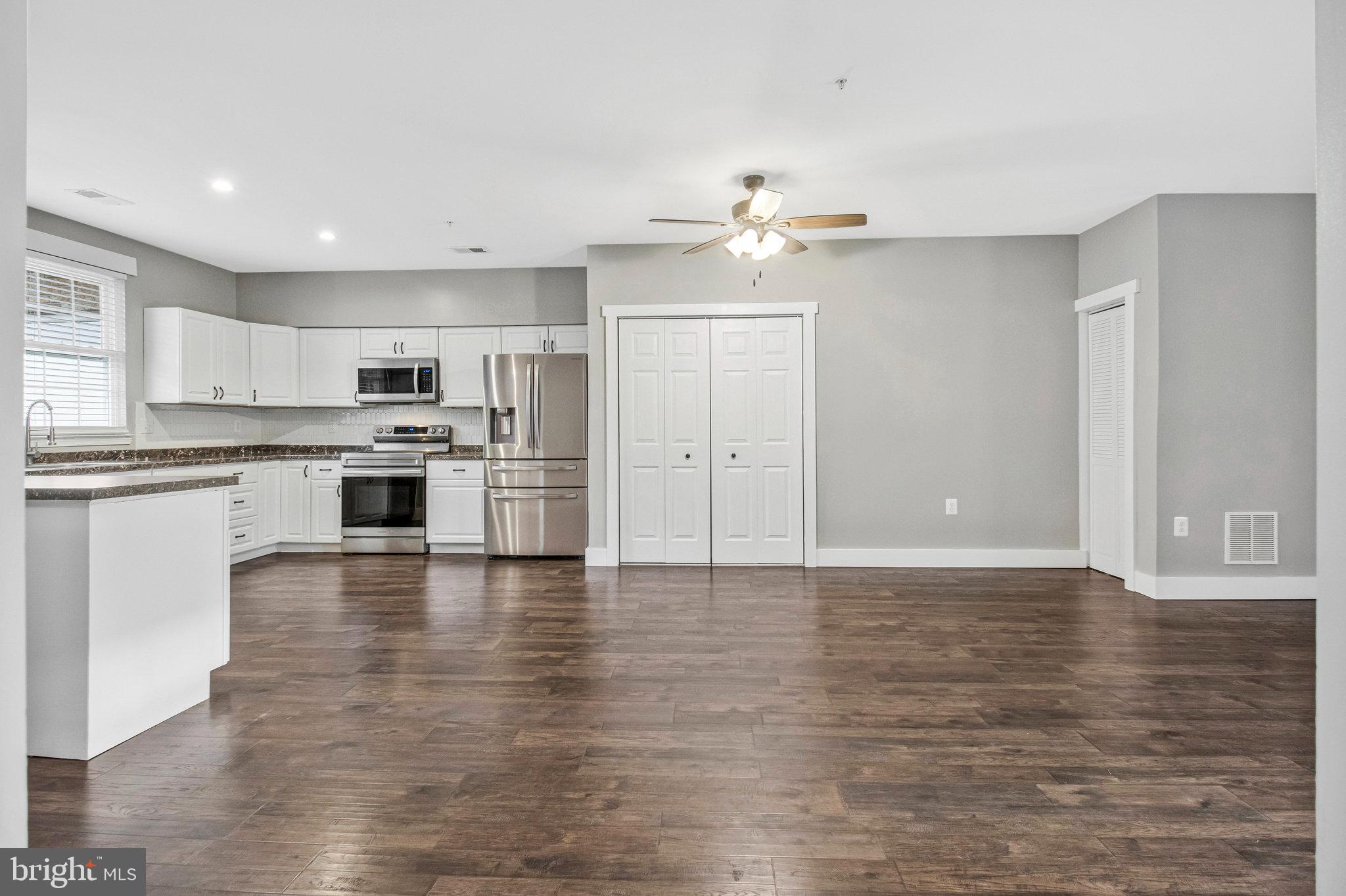 SYCAMORE MEWS - Residential