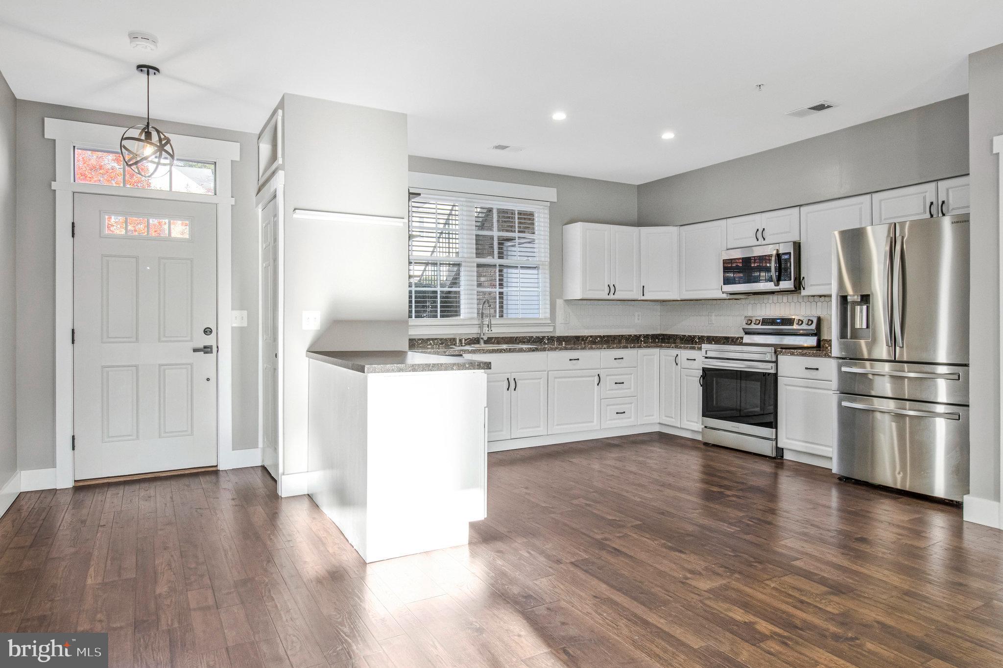 SYCAMORE MEWS - Residential