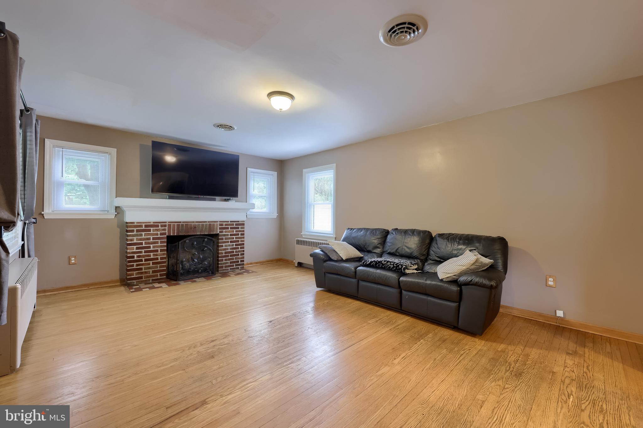 MIDLAND-HOLLYWOOD HEIGHTS - Residential