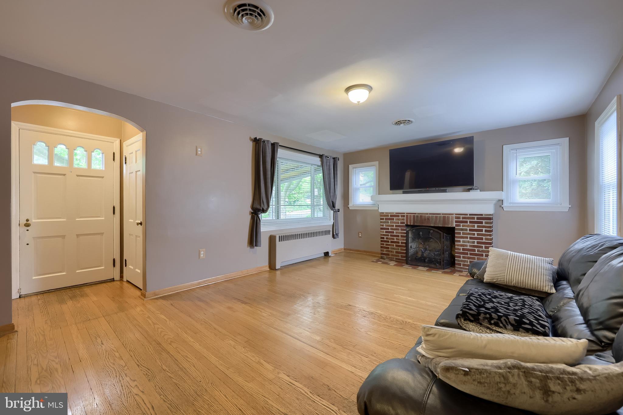 MIDLAND-HOLLYWOOD HEIGHTS - Residential