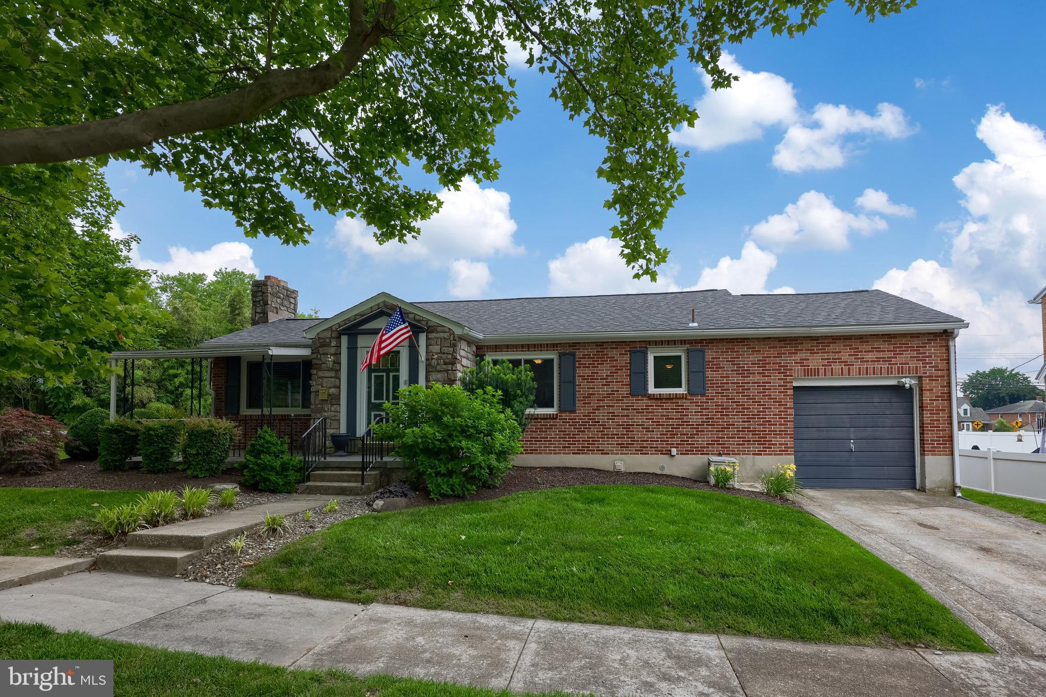 MIDLAND-HOLLYWOOD HEIGHTS - Residential