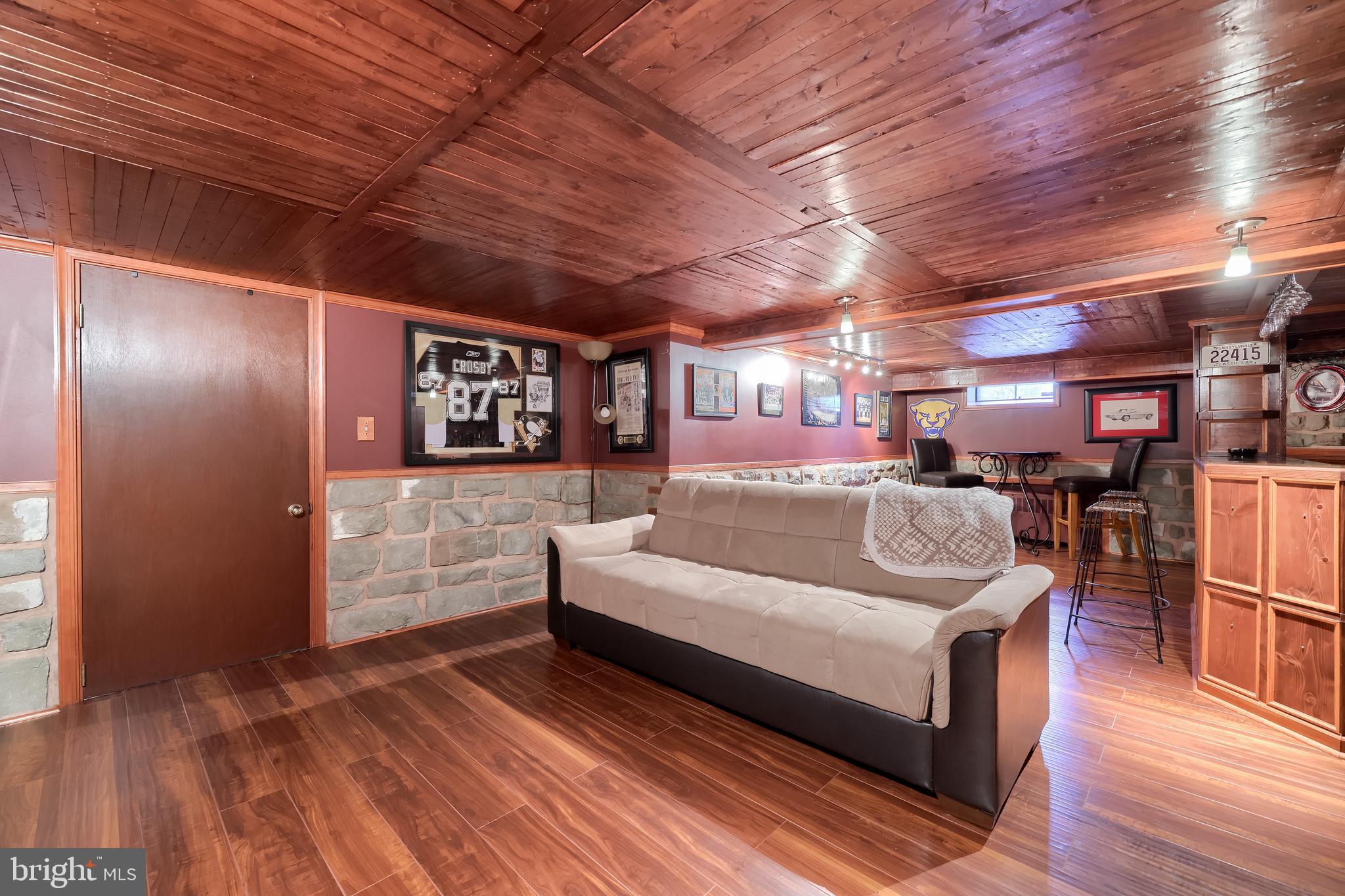 MIDLAND-HOLLYWOOD HEIGHTS - Residential