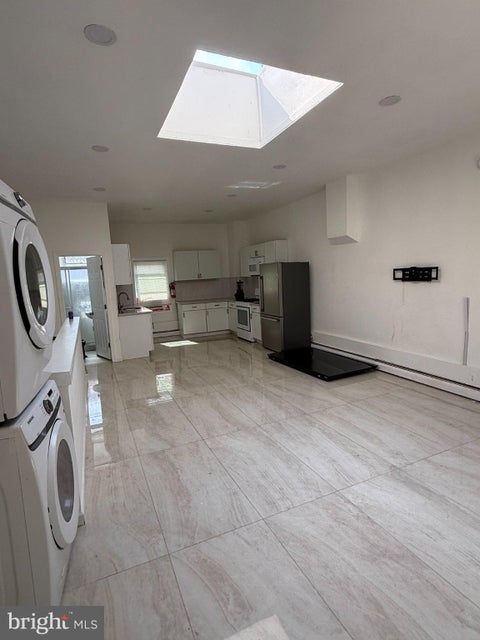 Townhouse For Rent - 644 South Street #2<br/> PHILADELPHIA, PA 19147