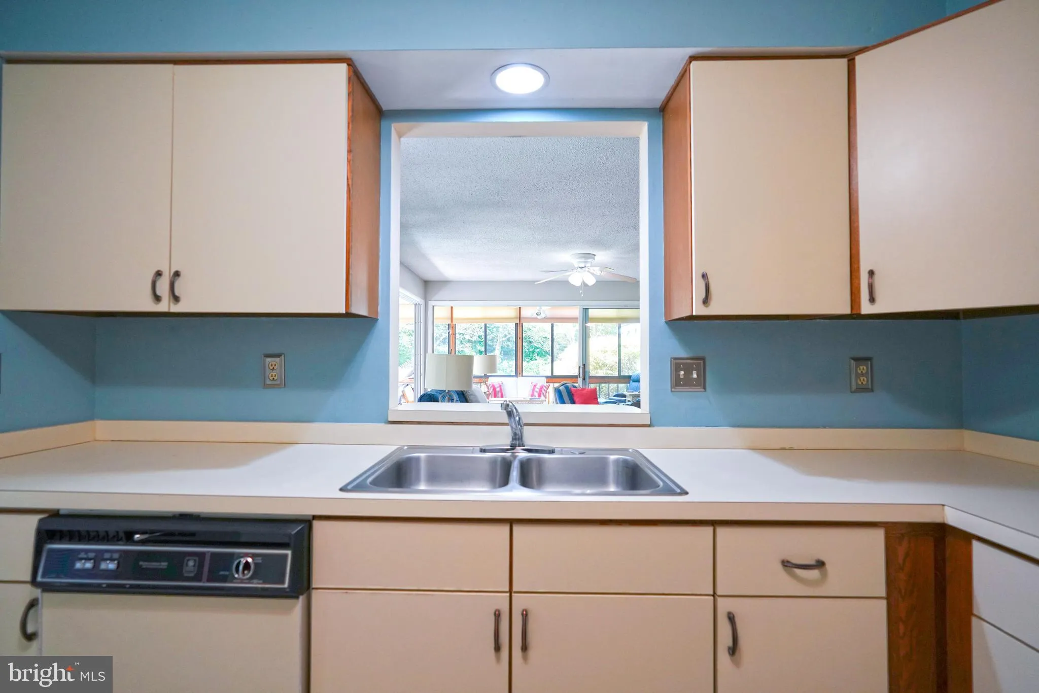 Lewes, Delaware 19958, United States, 3 Bedrooms Bedrooms, ,2 BathroomsBathrooms,Residential,Pending,192408