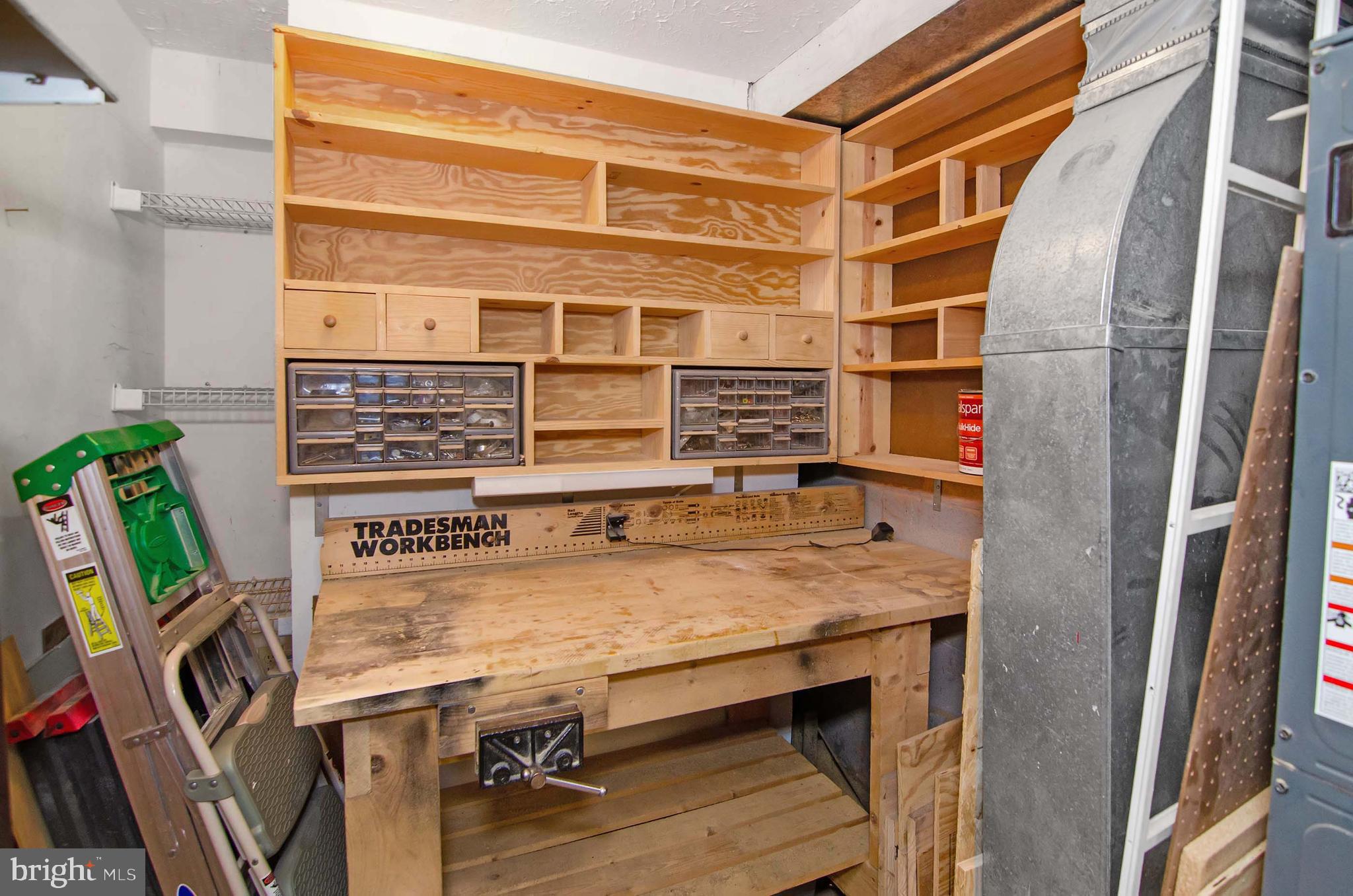 FEATHERHILL - Residential