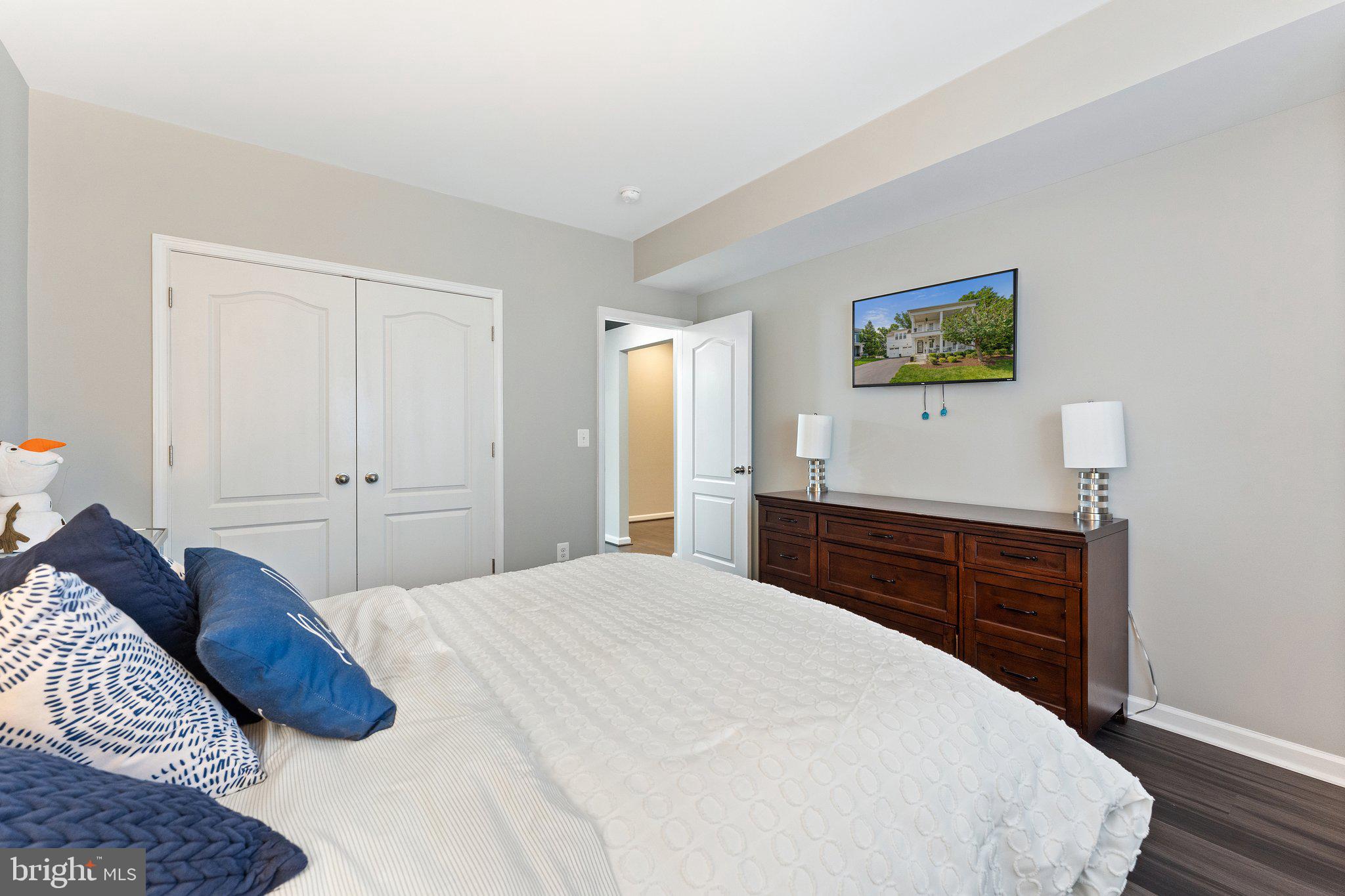 GROVE AT WILLOWSFORD - Residential