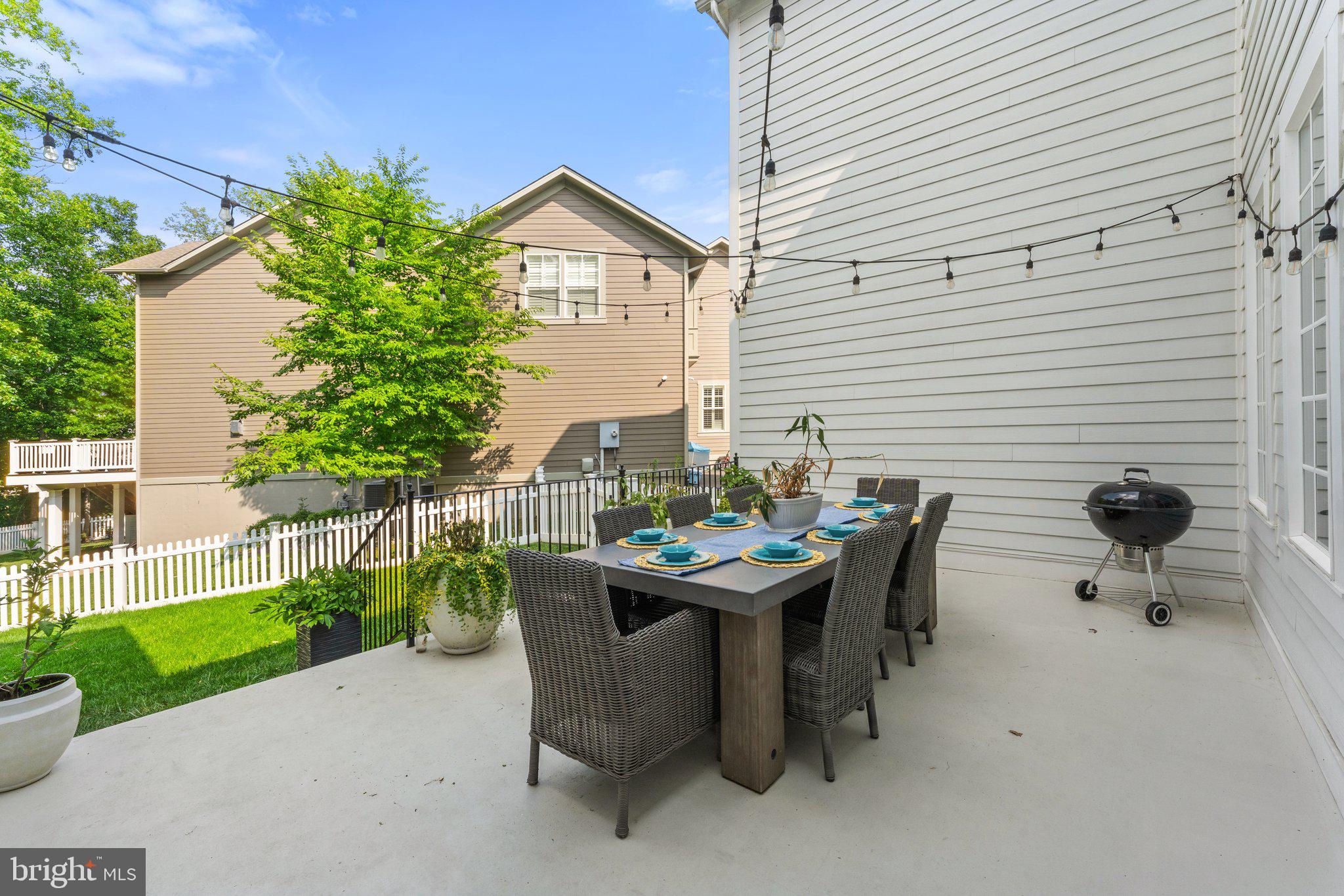 GROVE AT WILLOWSFORD - Residential