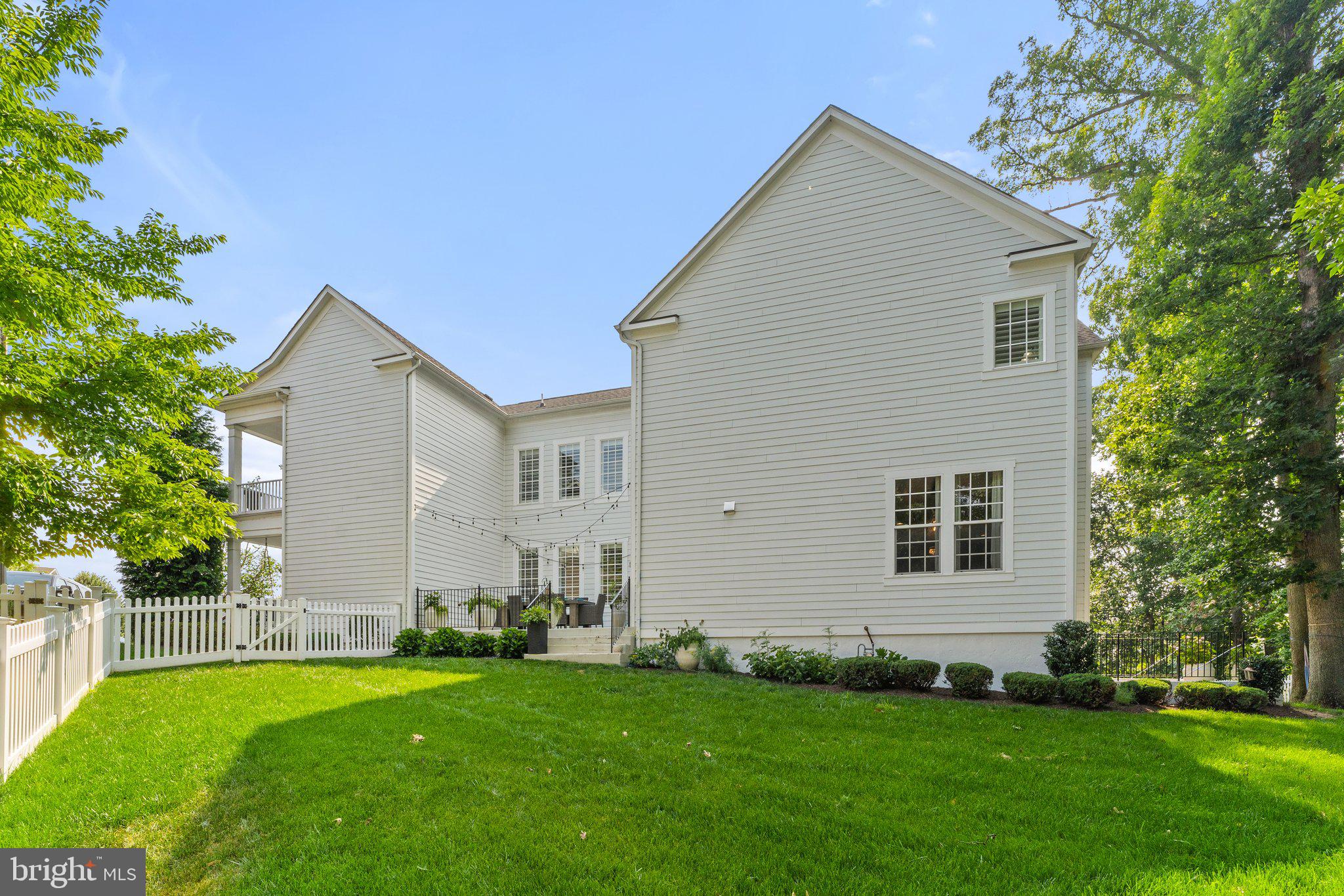 GROVE AT WILLOWSFORD - Residential