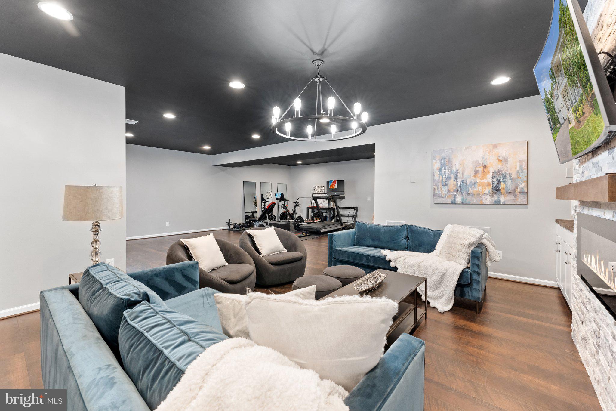 GROVE AT WILLOWSFORD - Residential