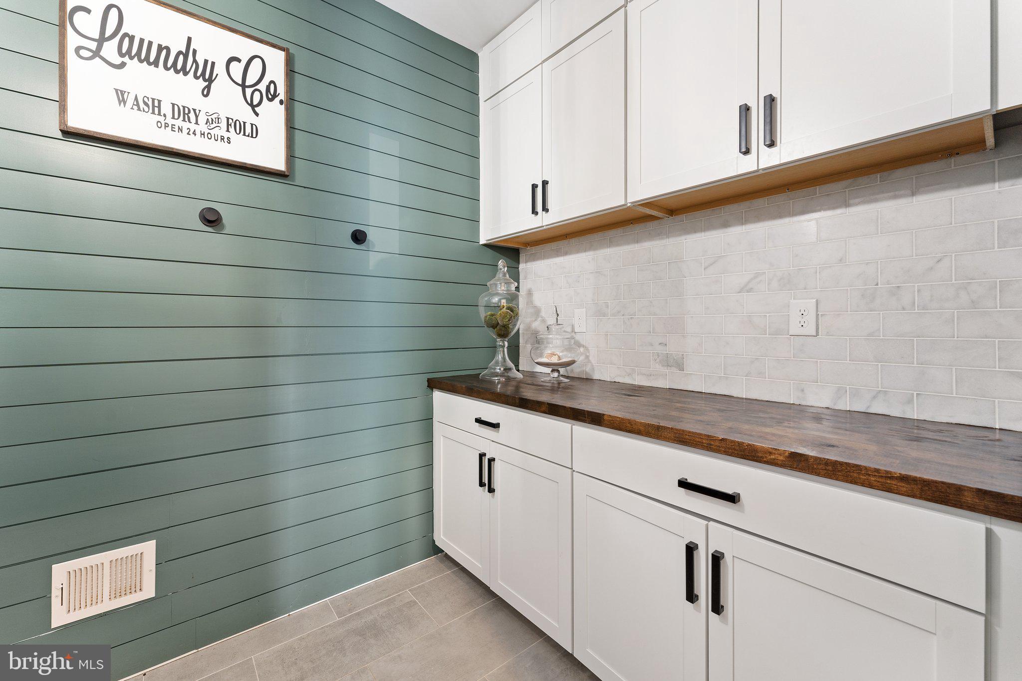 GROVE AT WILLOWSFORD - Residential