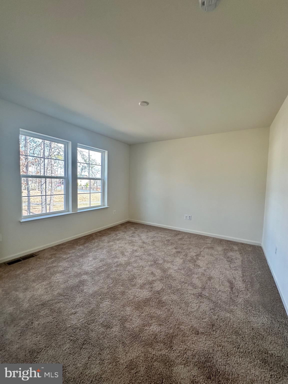 WHISPERING PINES - Residential