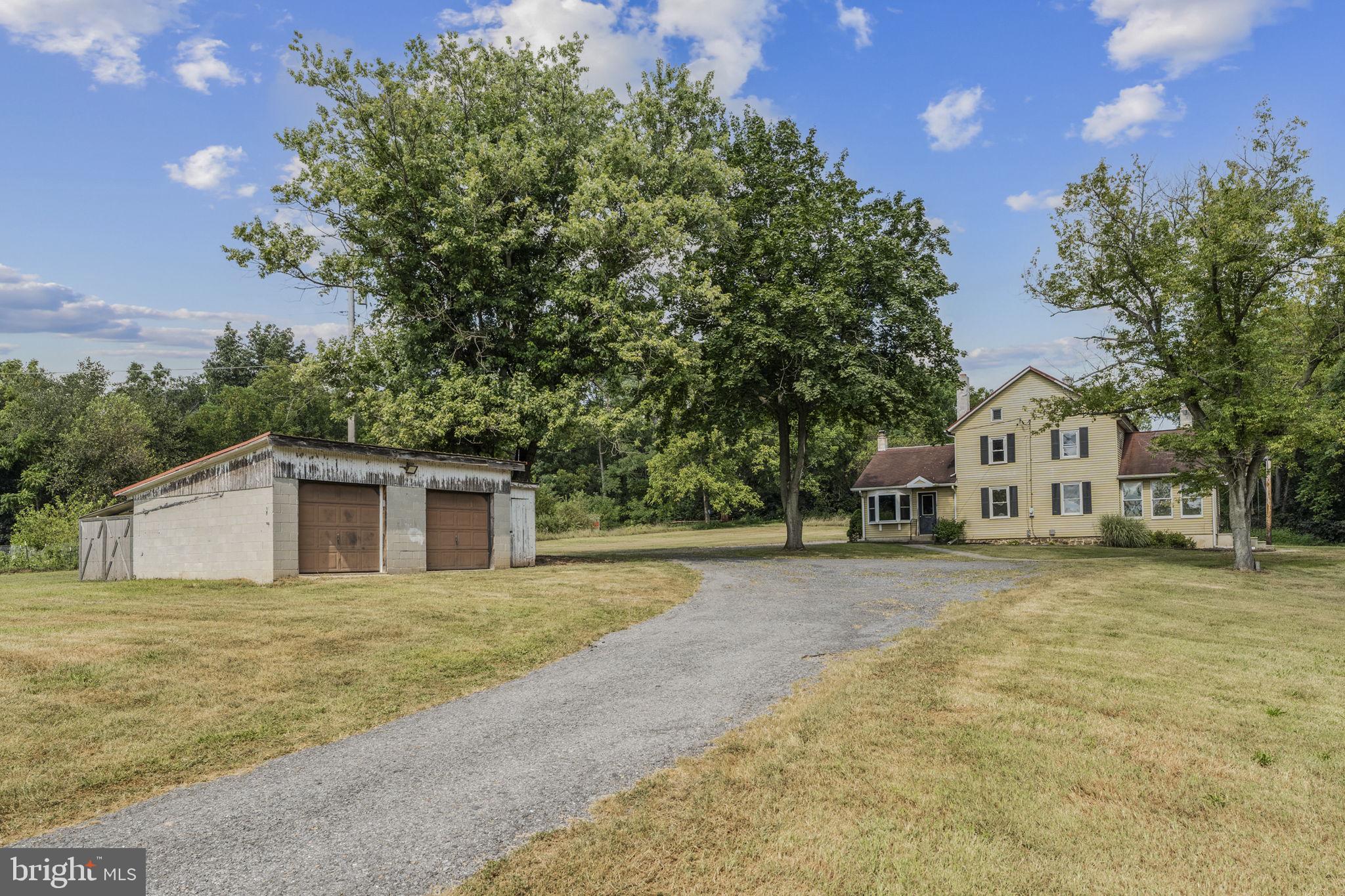 711 LITTLE MT ROAD