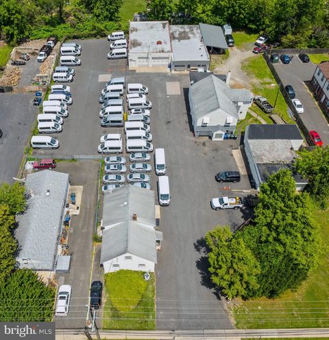 Photo of 2427 Susquehanna Road, ABINGTON, PA 19001 (MLS # PAMC2181710)