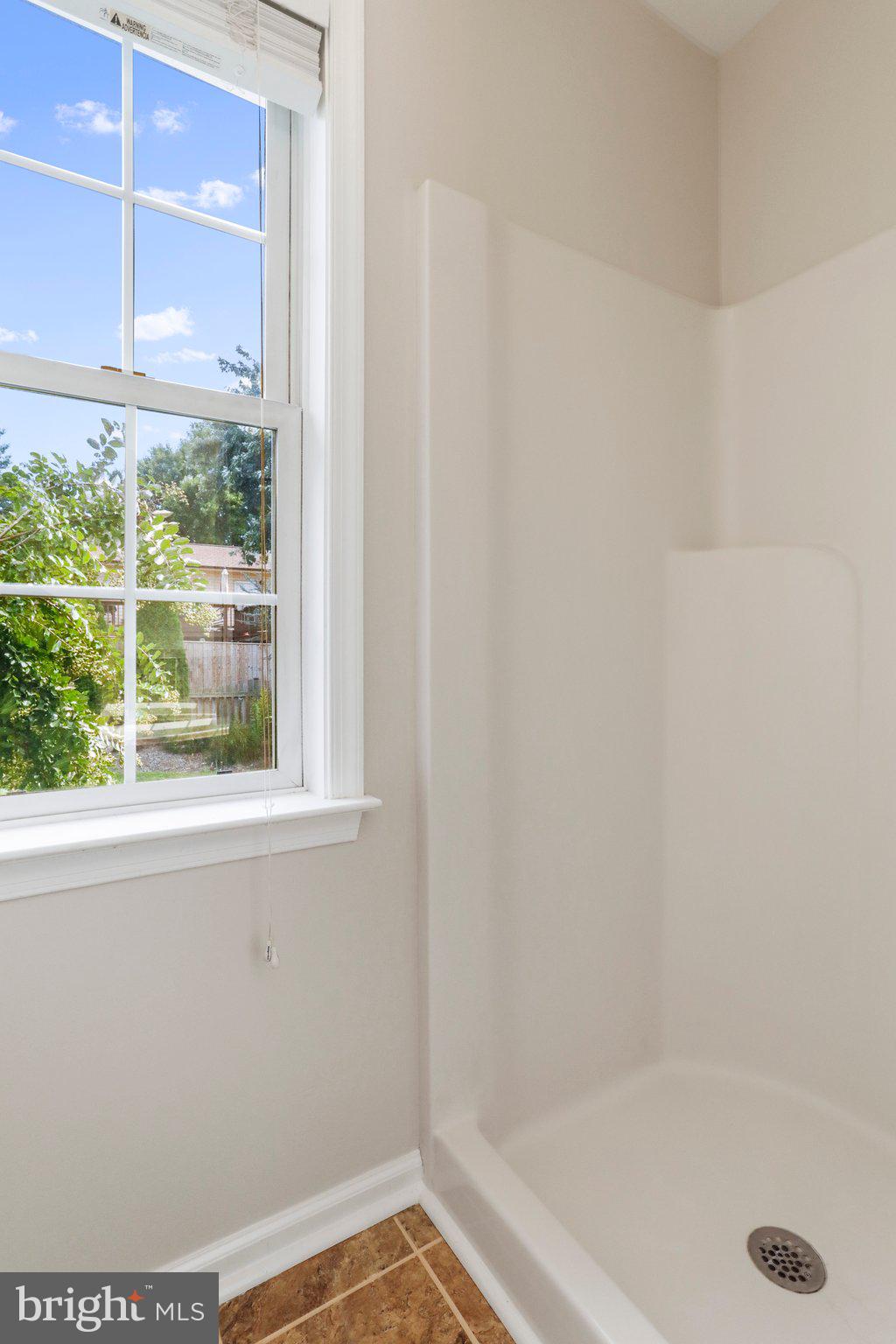 GREENFIELD - Residential Lease