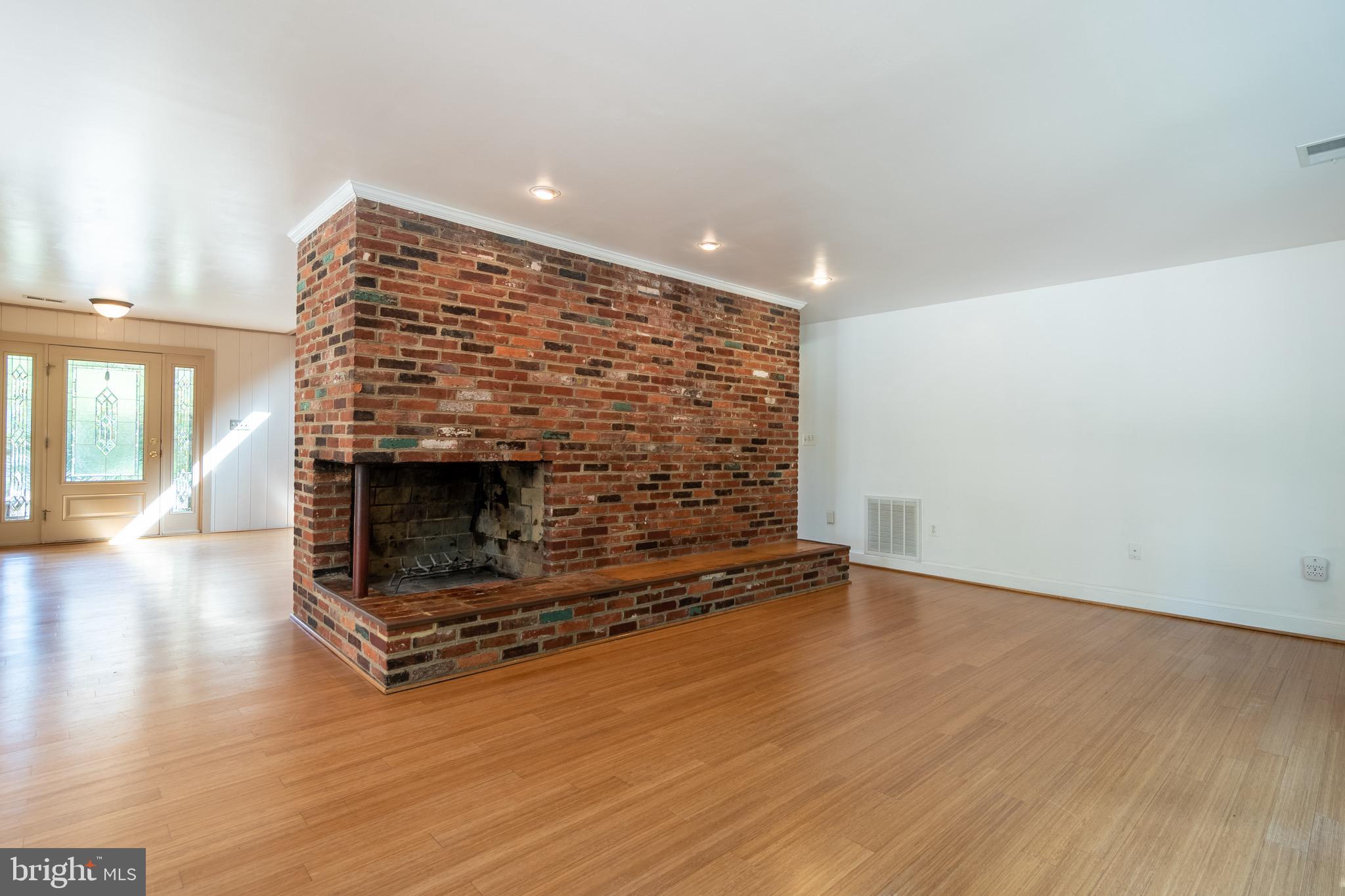 SPRINGFIELD FARMS - Residential