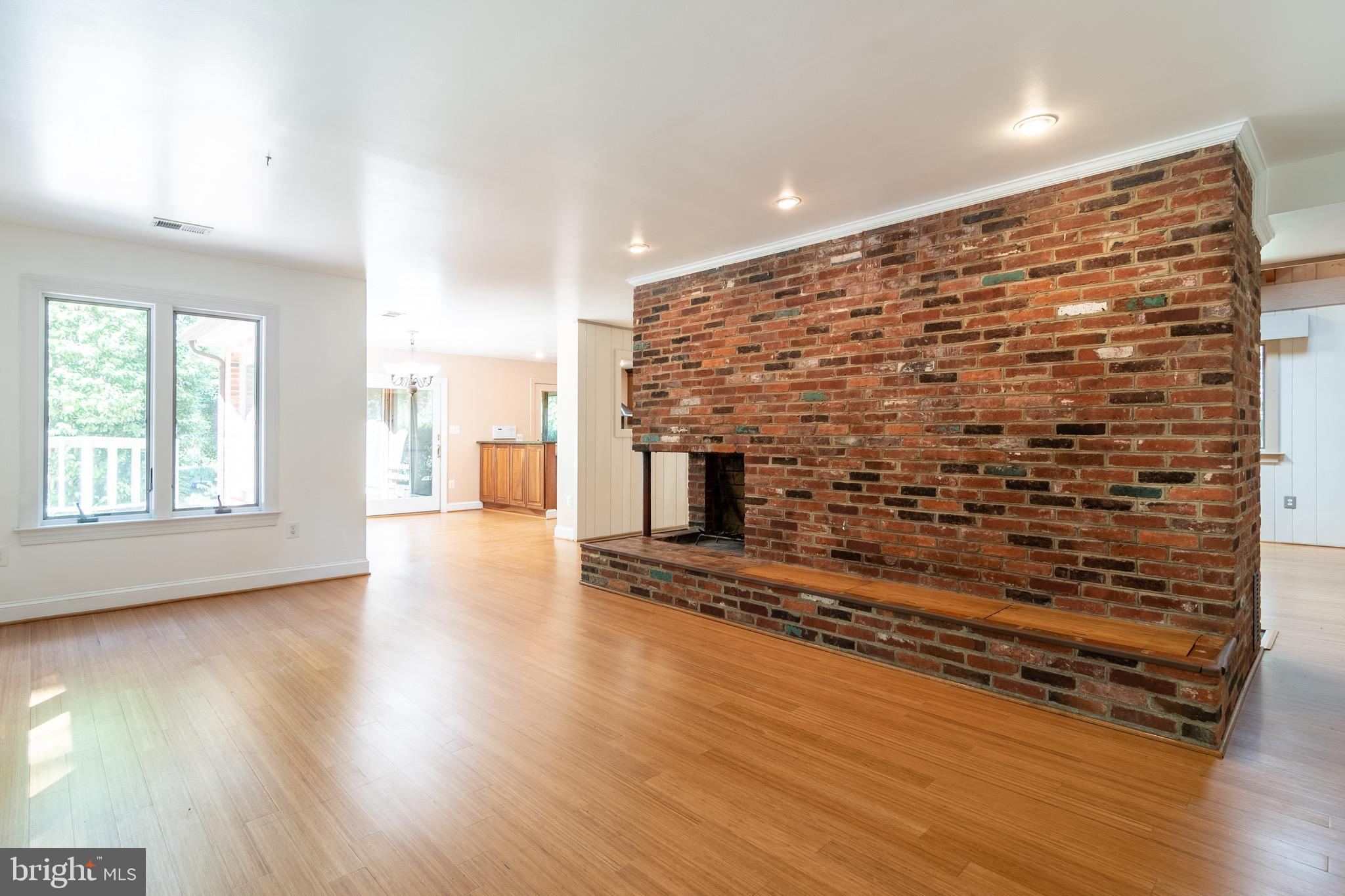 SPRINGFIELD FARMS - Residential