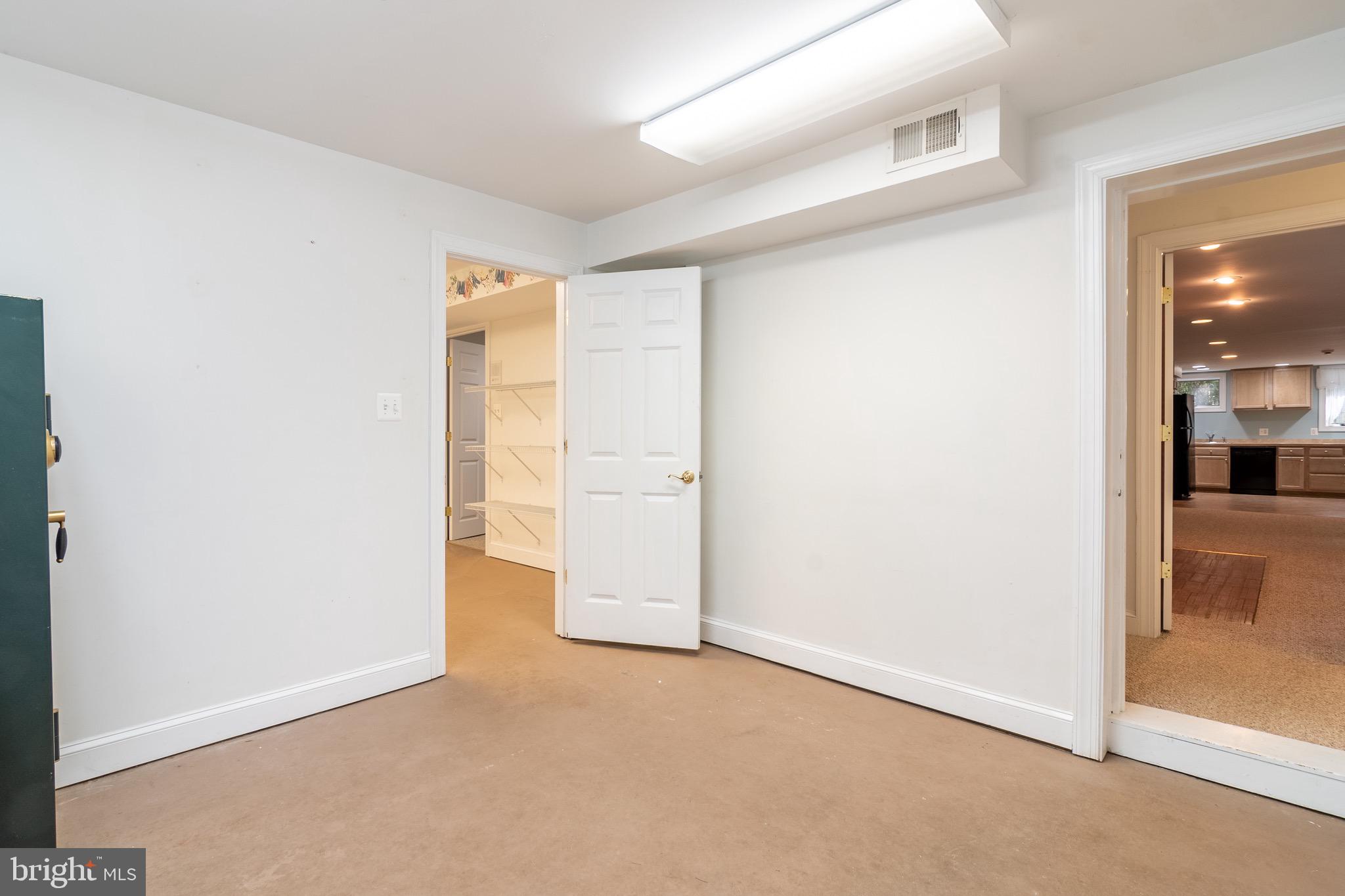 SPRINGFIELD FARMS - Residential