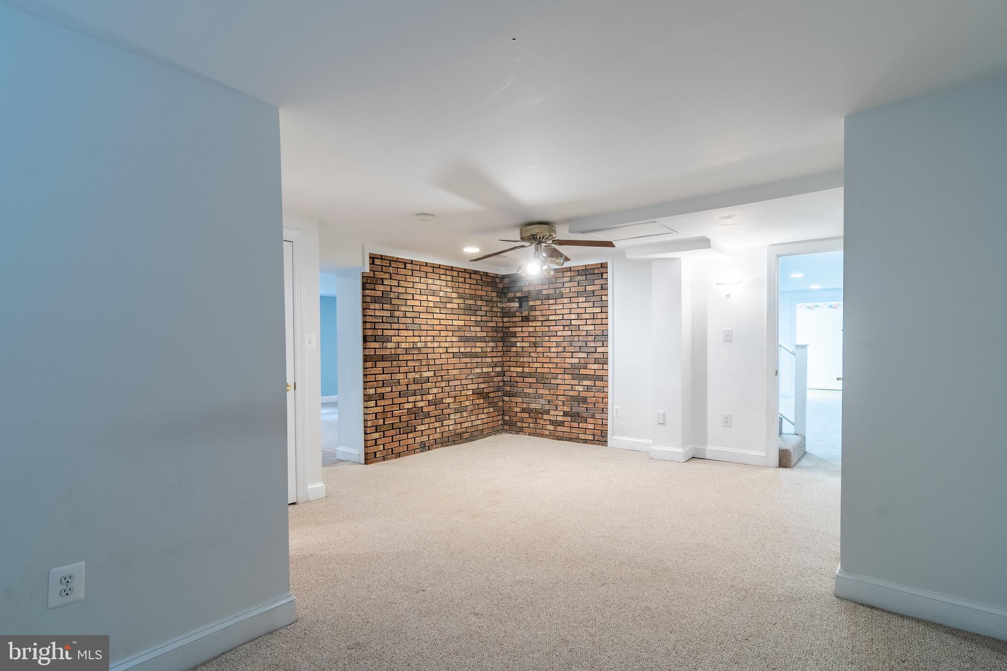 SPRINGFIELD FARMS - Residential