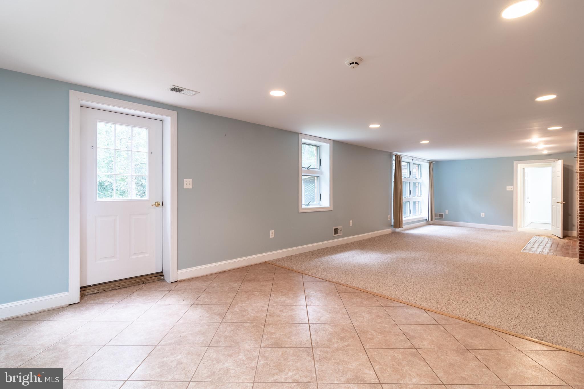 SPRINGFIELD FARMS - Residential