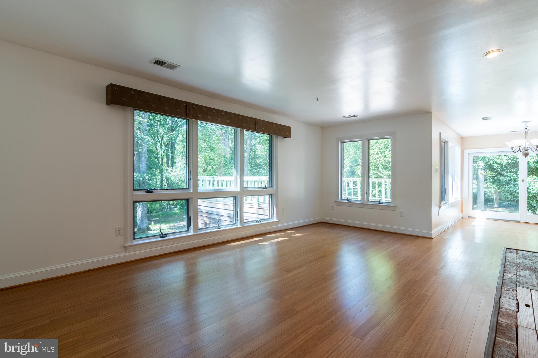 SPRINGFIELD FARMS - Residential