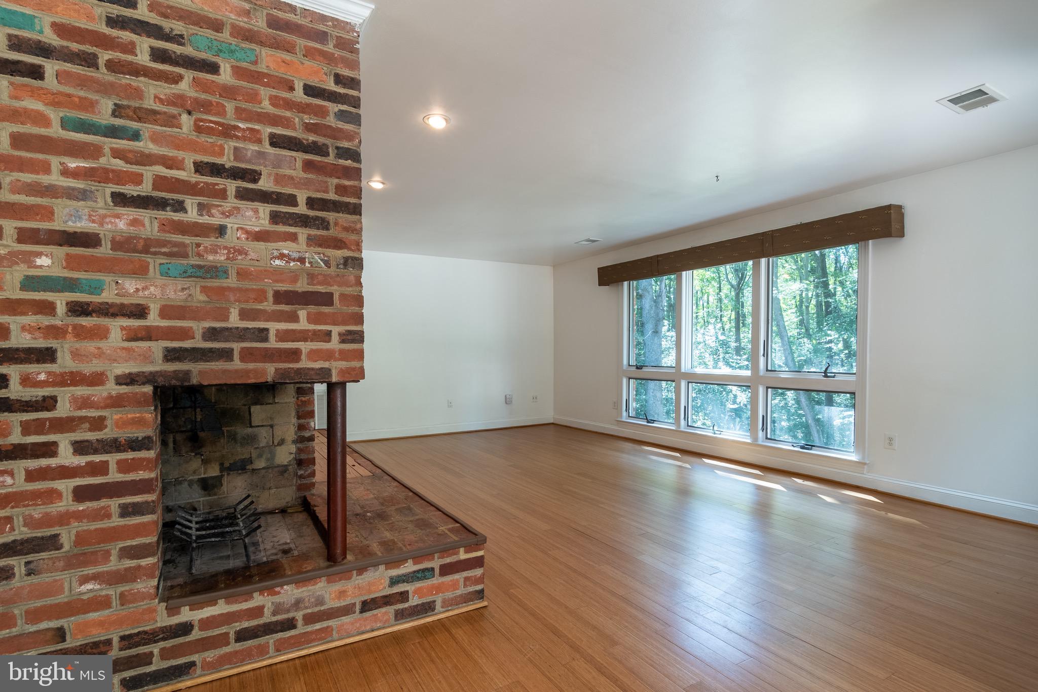 SPRINGFIELD FARMS - Residential