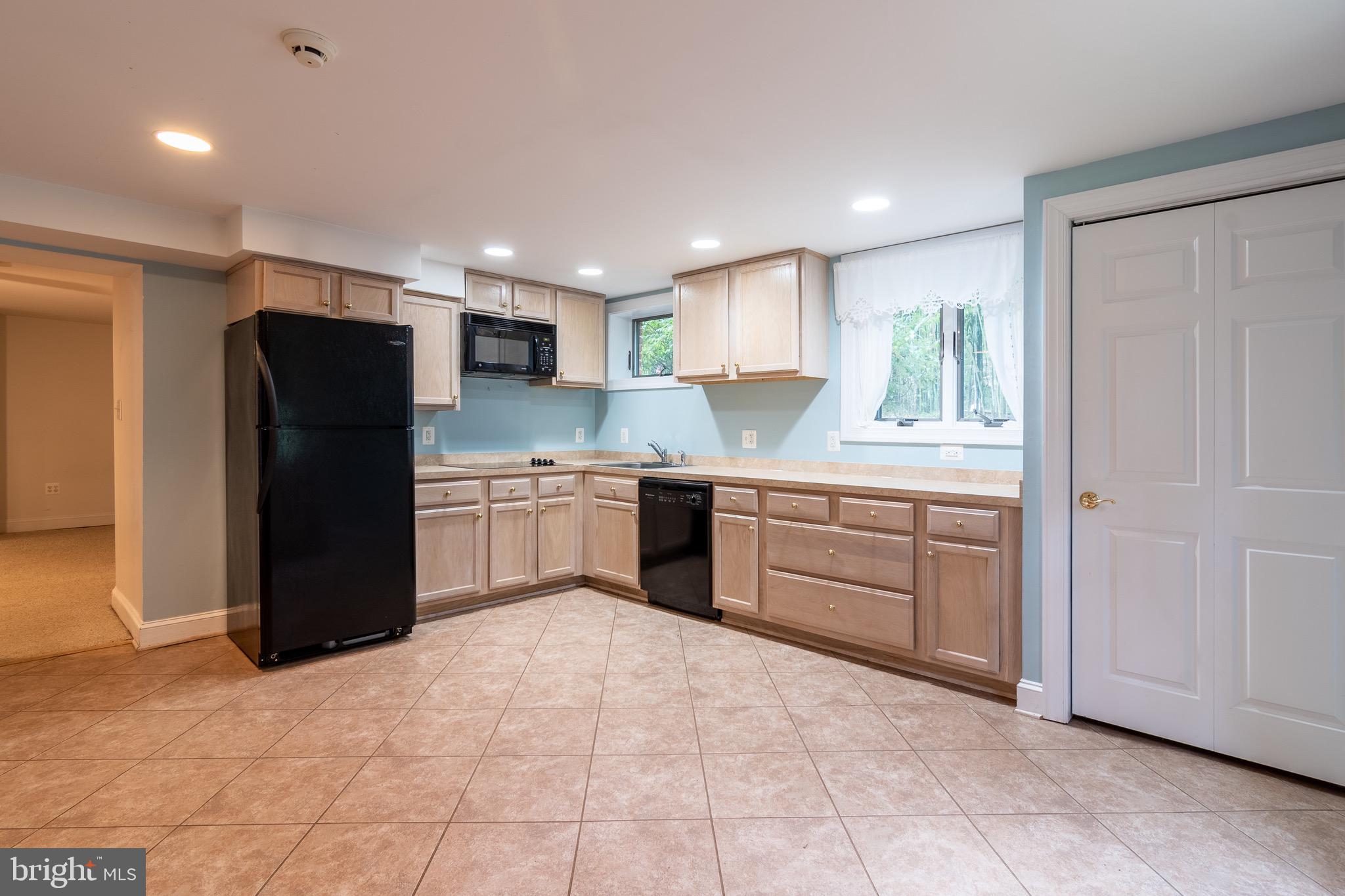 SPRINGFIELD FARMS - Residential