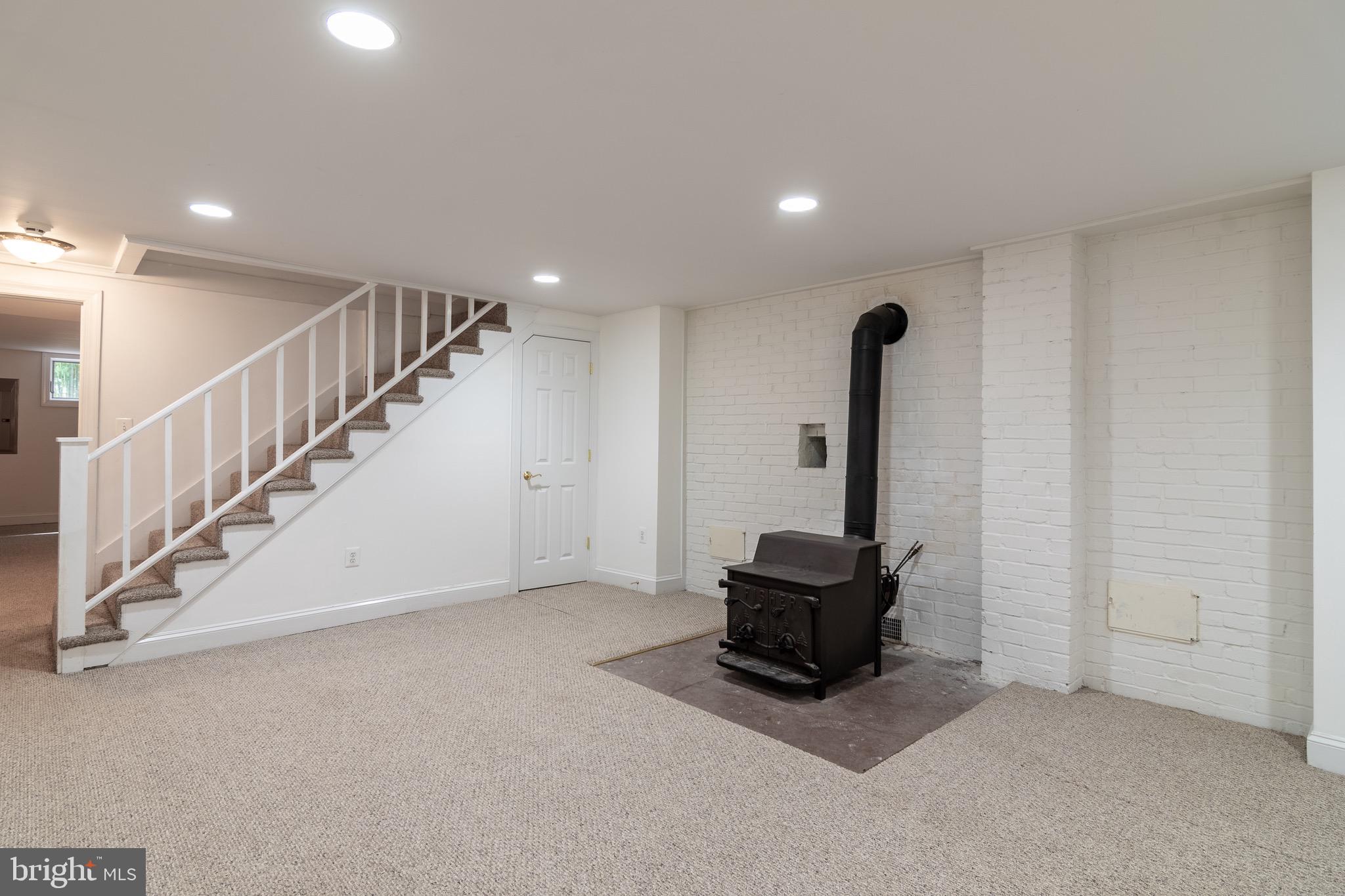 SPRINGFIELD FARMS - Residential