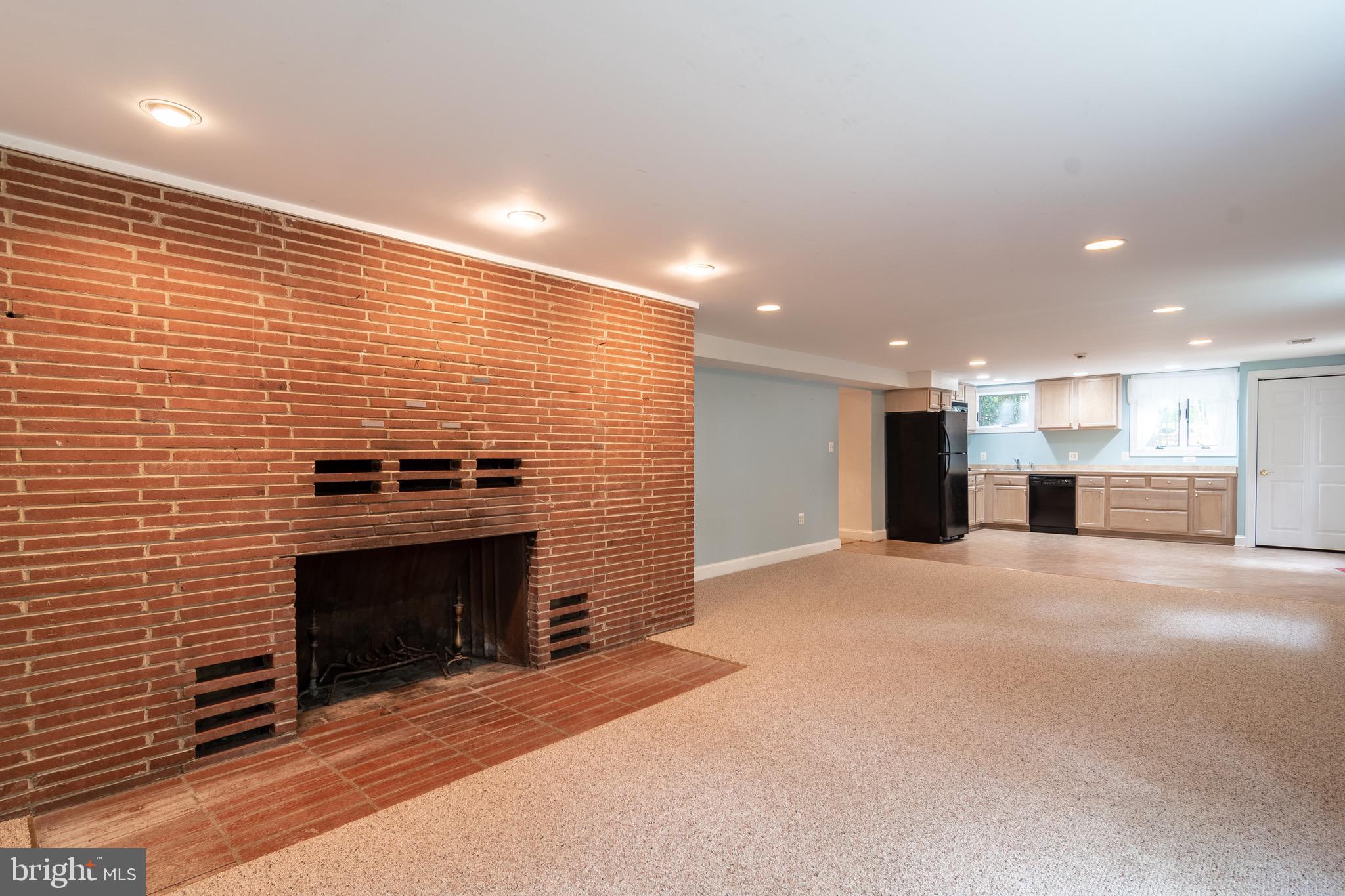 SPRINGFIELD FARMS - Residential