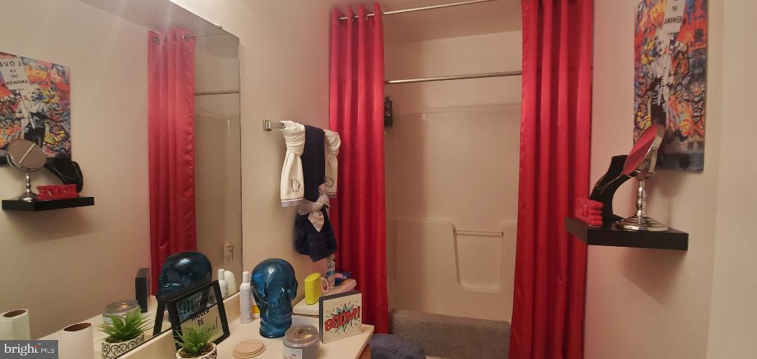 TEMPLE PLAZA-PLAT 1> - Residential Lease